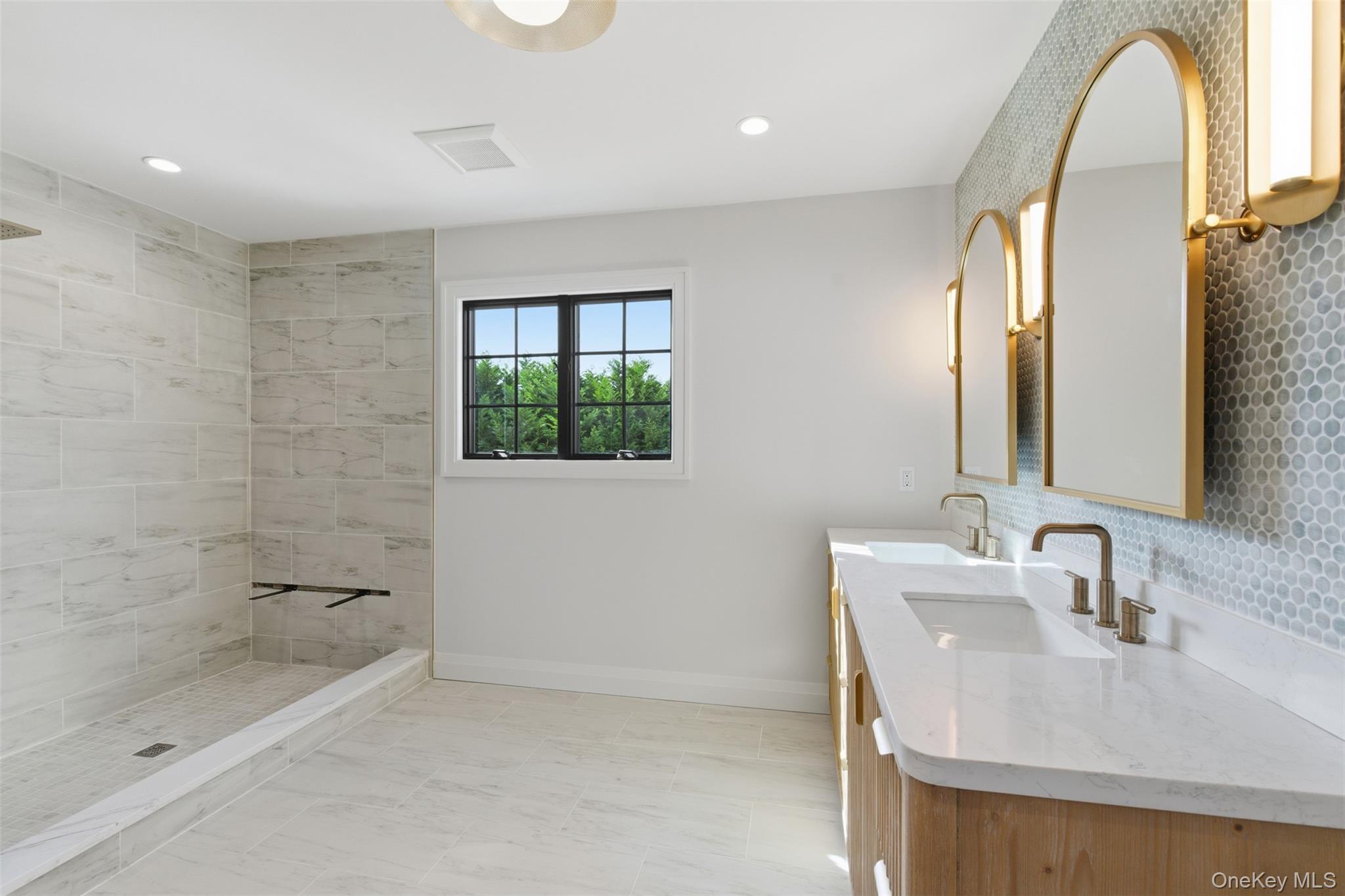 3 Westchester Avenue, Jericho, NY 11753