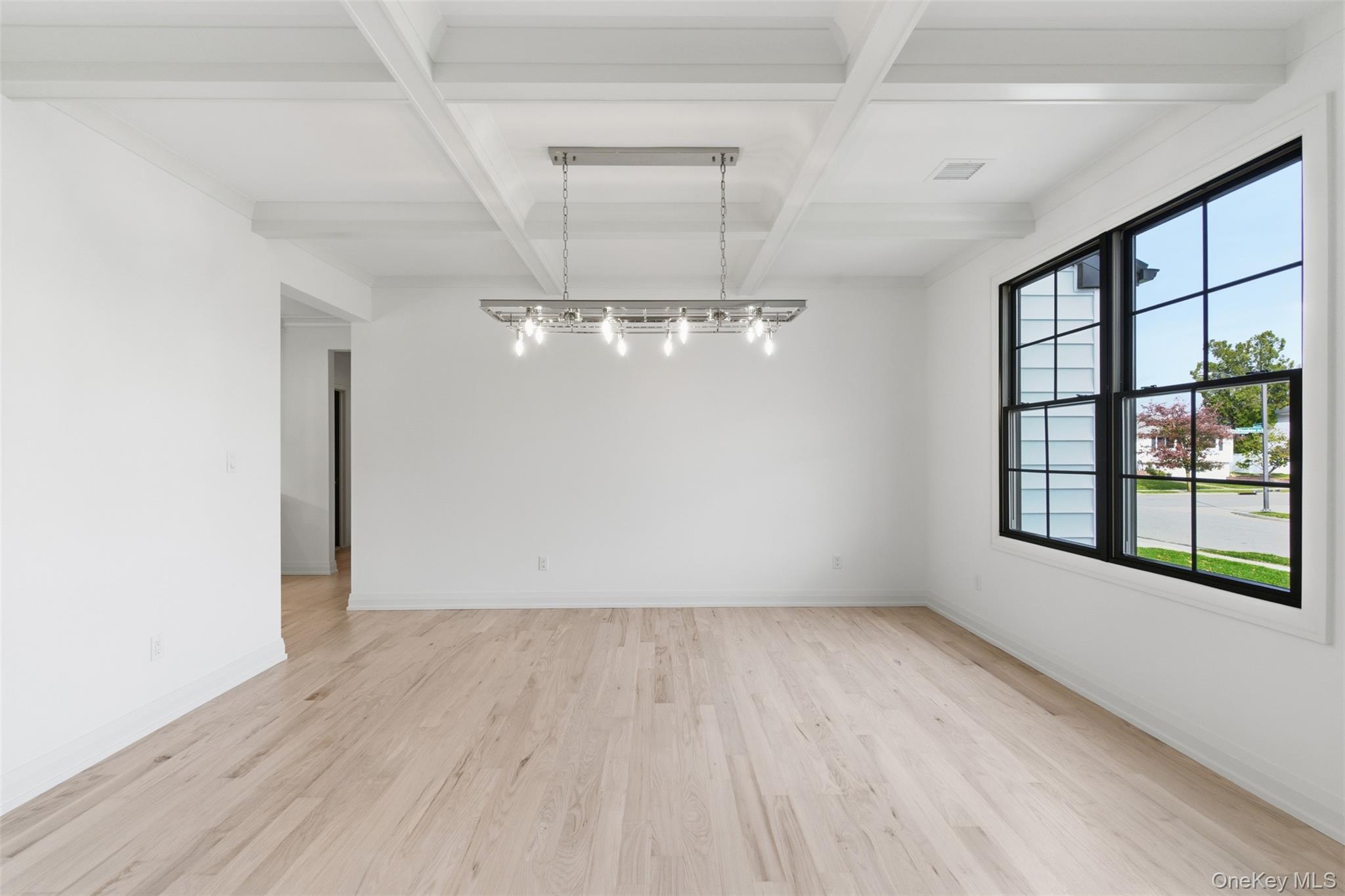 3 Westchester Avenue, Jericho, NY 11753