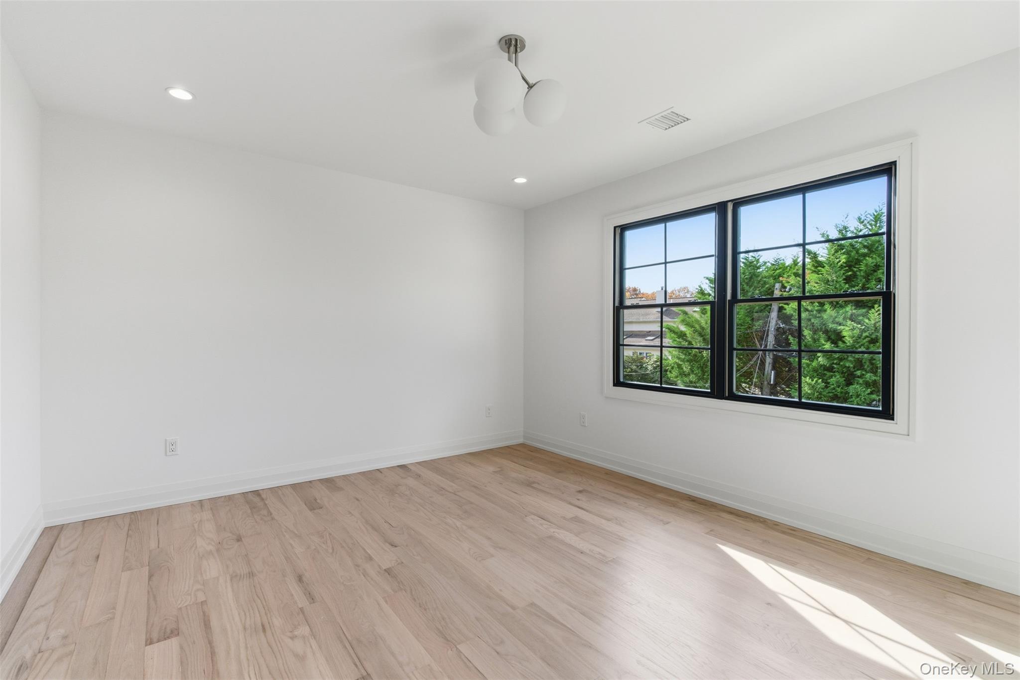 3 Westchester Avenue, Jericho, NY 11753