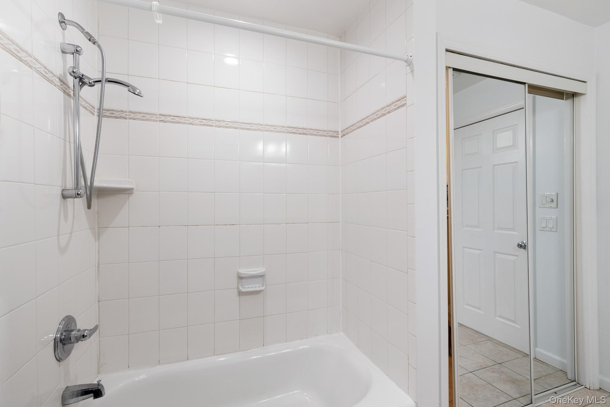 3 Charles Lane # 2B, Pomona, NY 10970