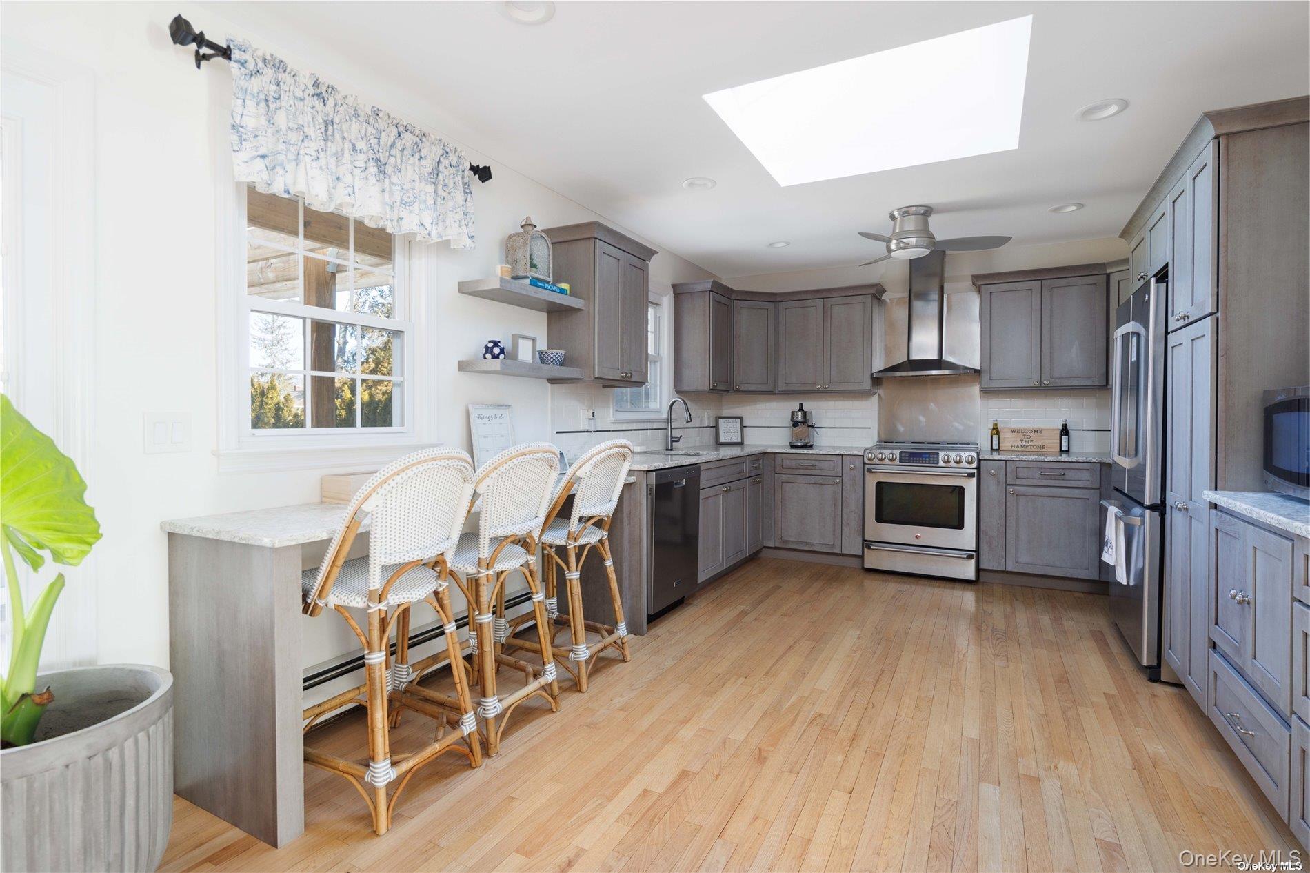 129 Lynncliff Road, Hampton Bays, NY 11946