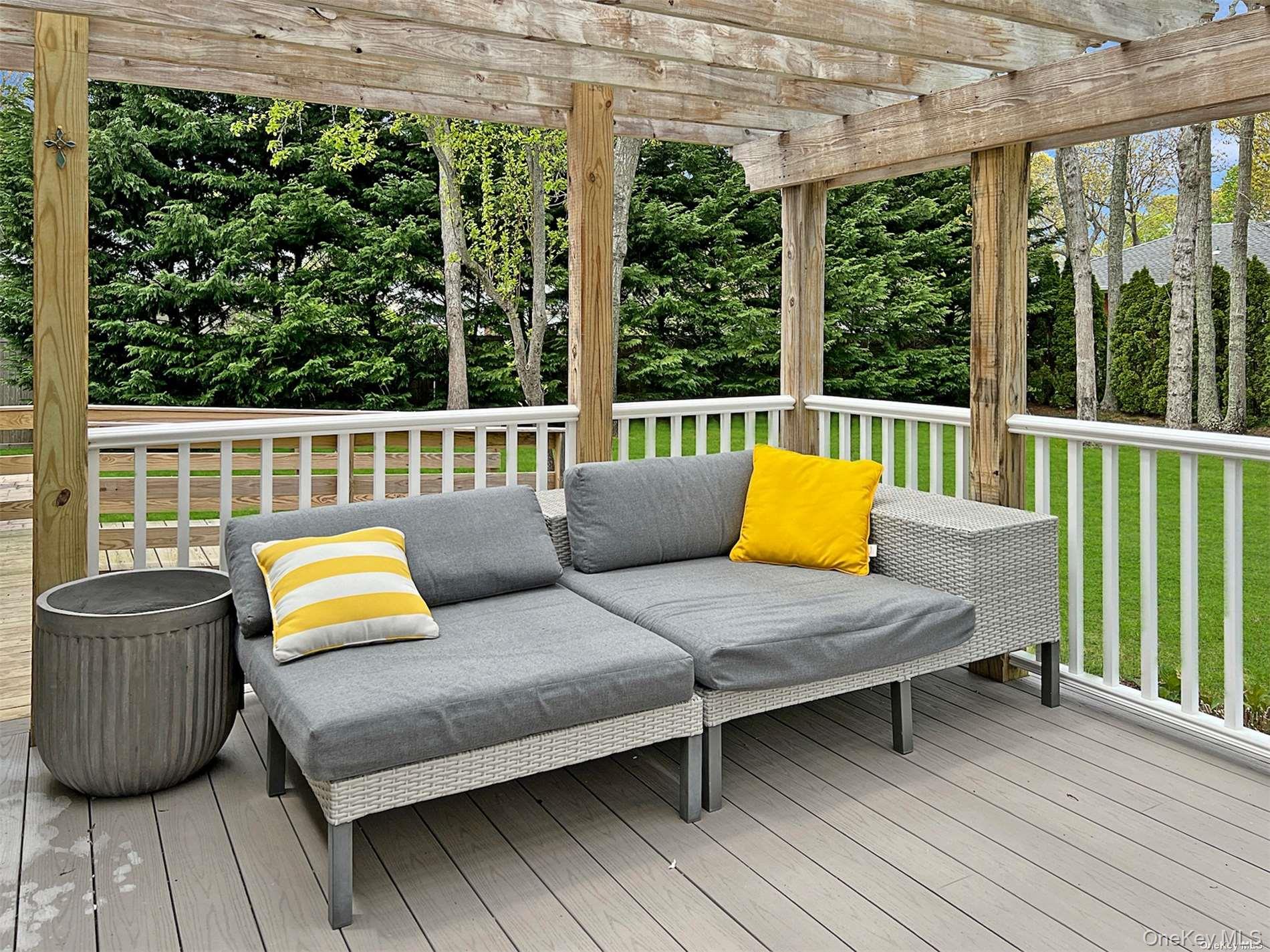 129 Lynncliff Road, Hampton Bays, NY 11946