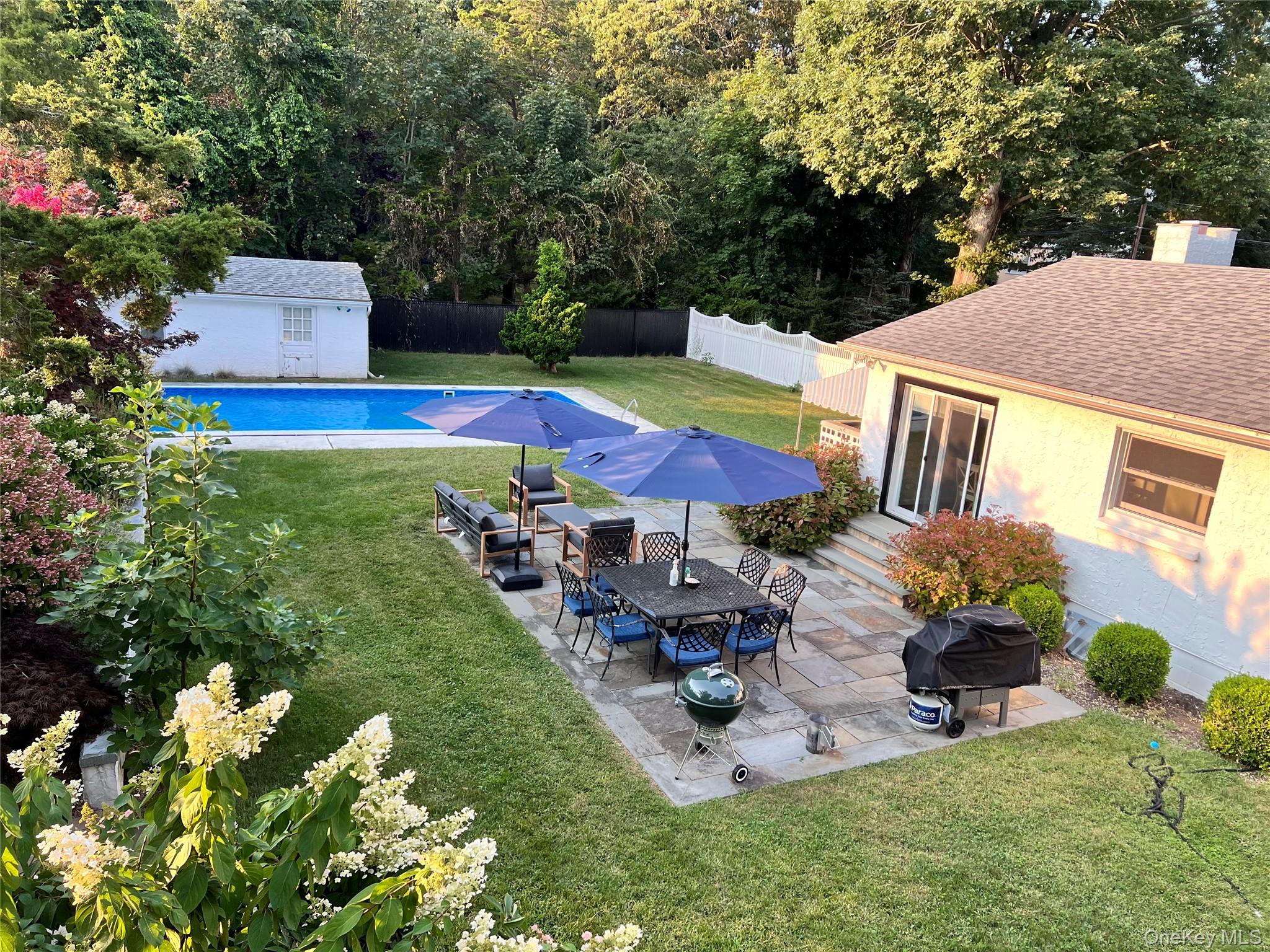 3825 Stars Road, East Marion, NY 11939