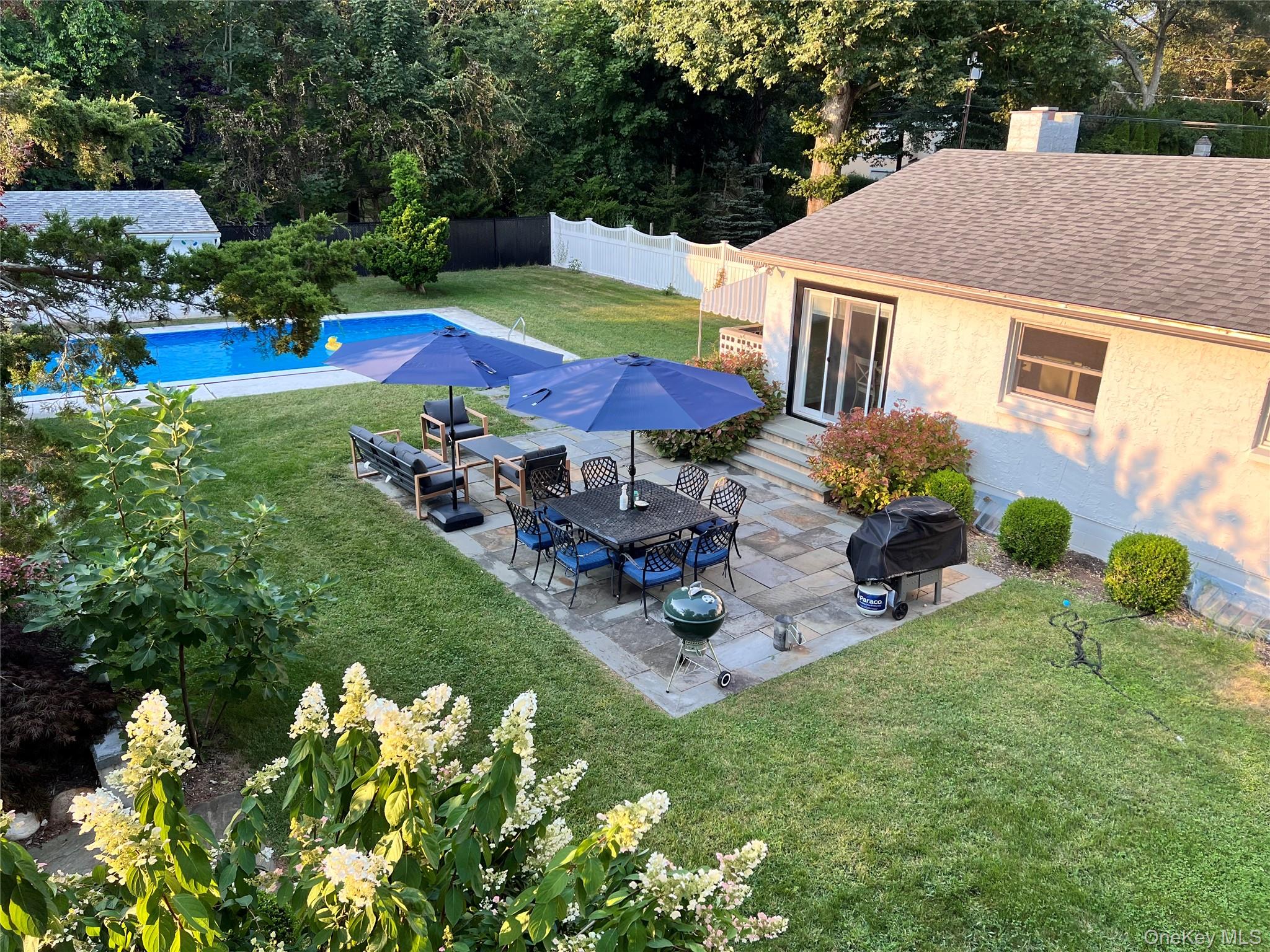 3825 Stars Road, East Marion, NY 11939