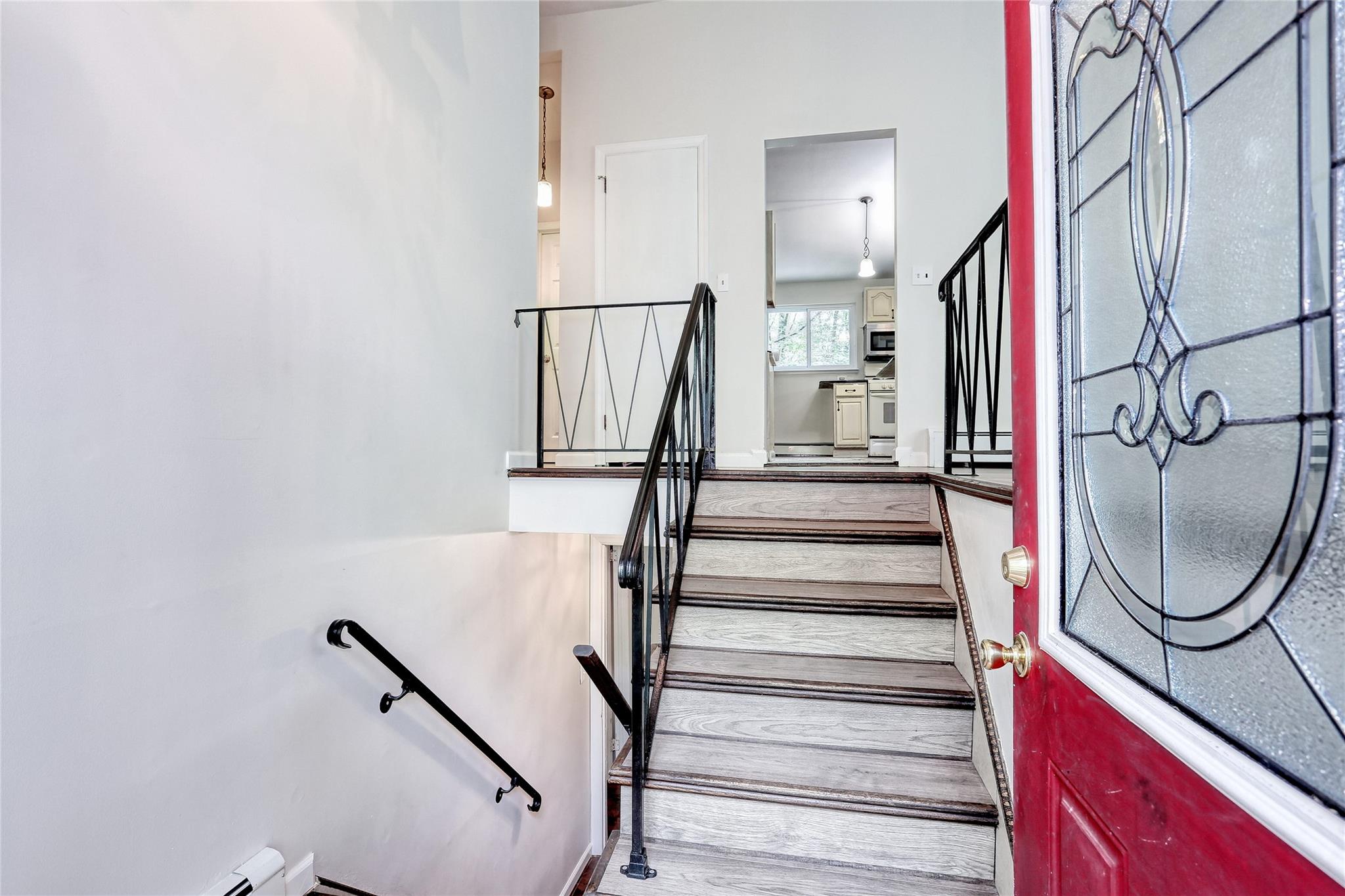 28 Robin Hood Road, Montebello, NY 10901