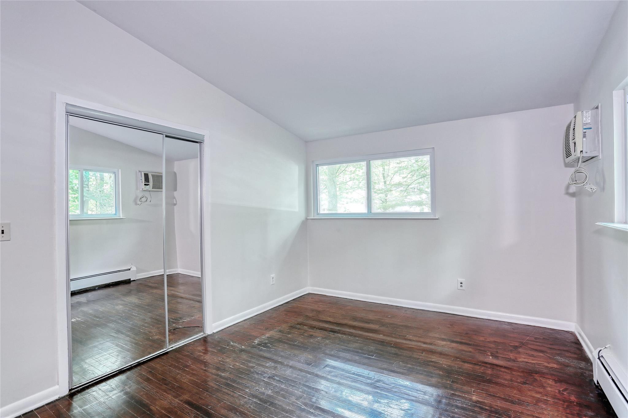 28 Robin Hood Road, Montebello, NY 10901