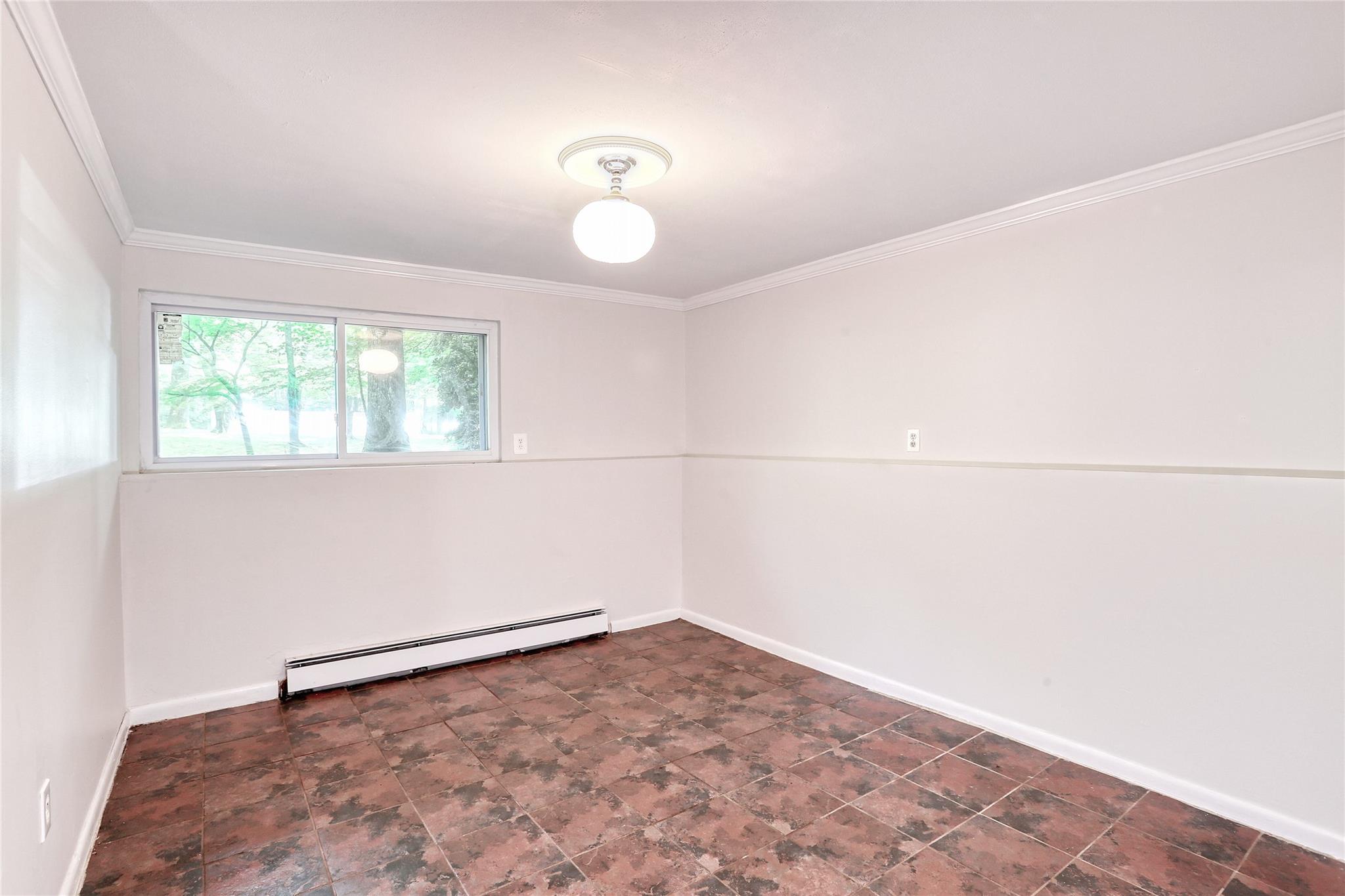 28 Robin Hood Road, Montebello, NY 10901