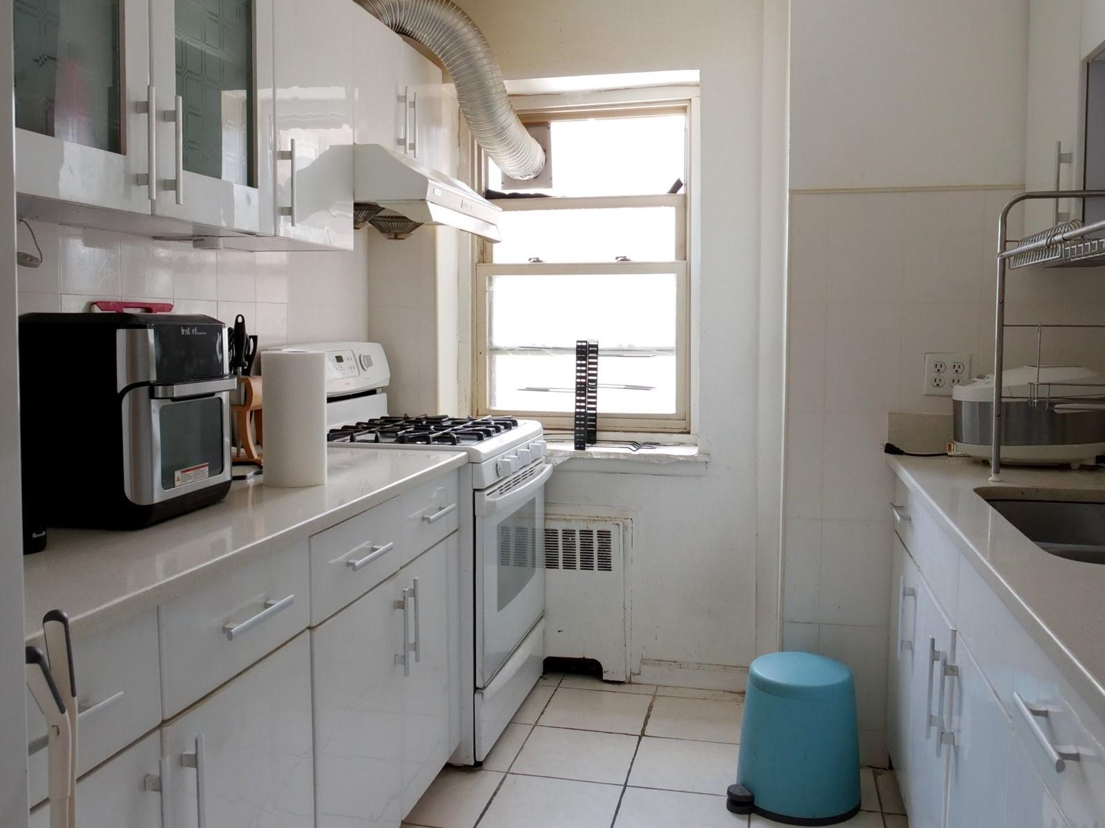 144-55 Melbourne Ave. # 3A, Flushing, NY 11367