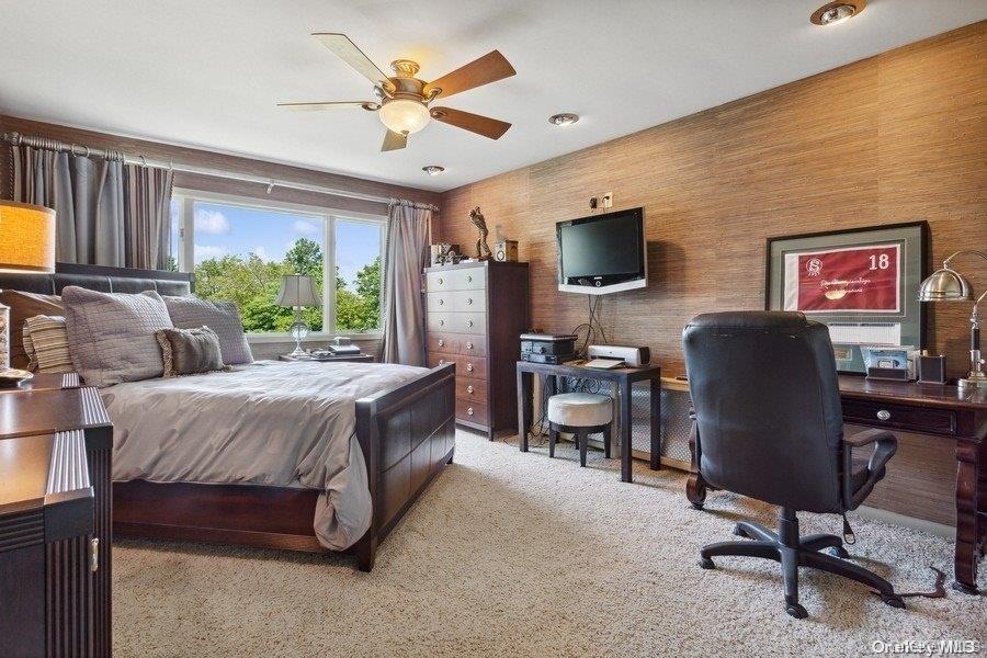 30 Thixton Drive, Hewlett Harbor, NY 11557