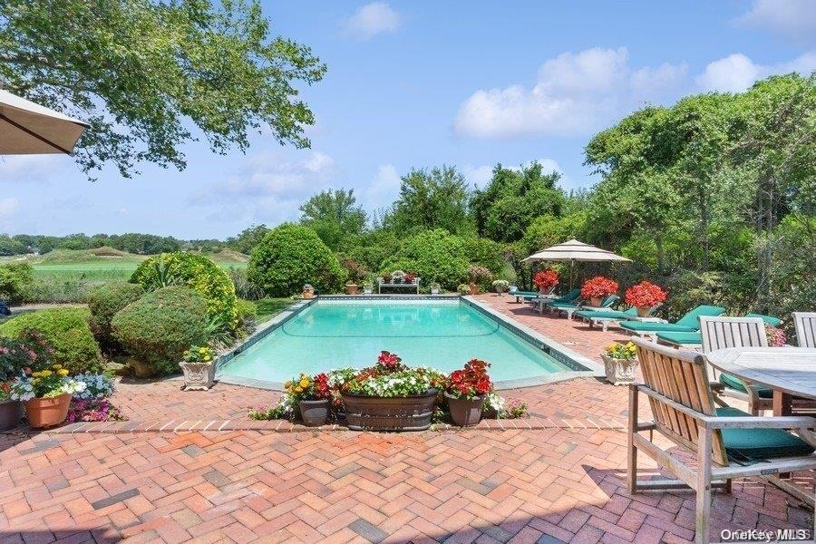 30 Thixton Drive, Hewlett Harbor, NY 11557