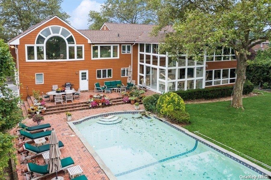 30 Thixton Drive, Hewlett Harbor, NY 11557