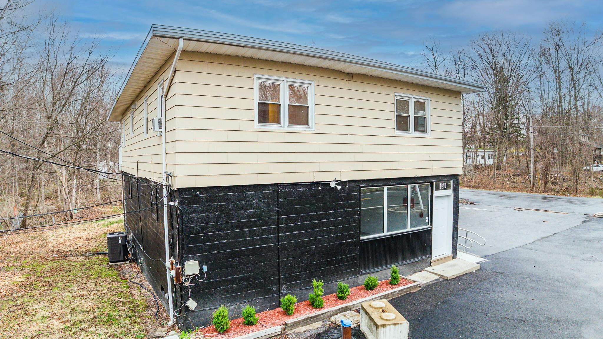 650 Route 211 W, Middletown, NY 10940