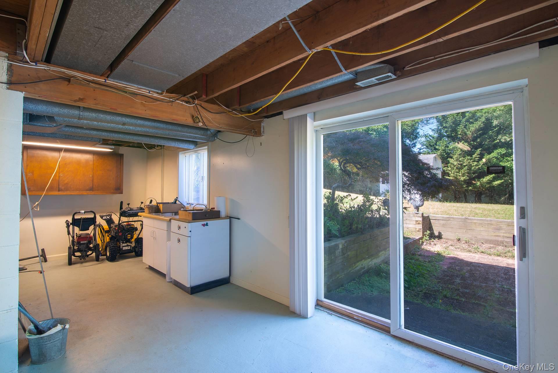 13 West End Avenue, East Quogue, NY 11942