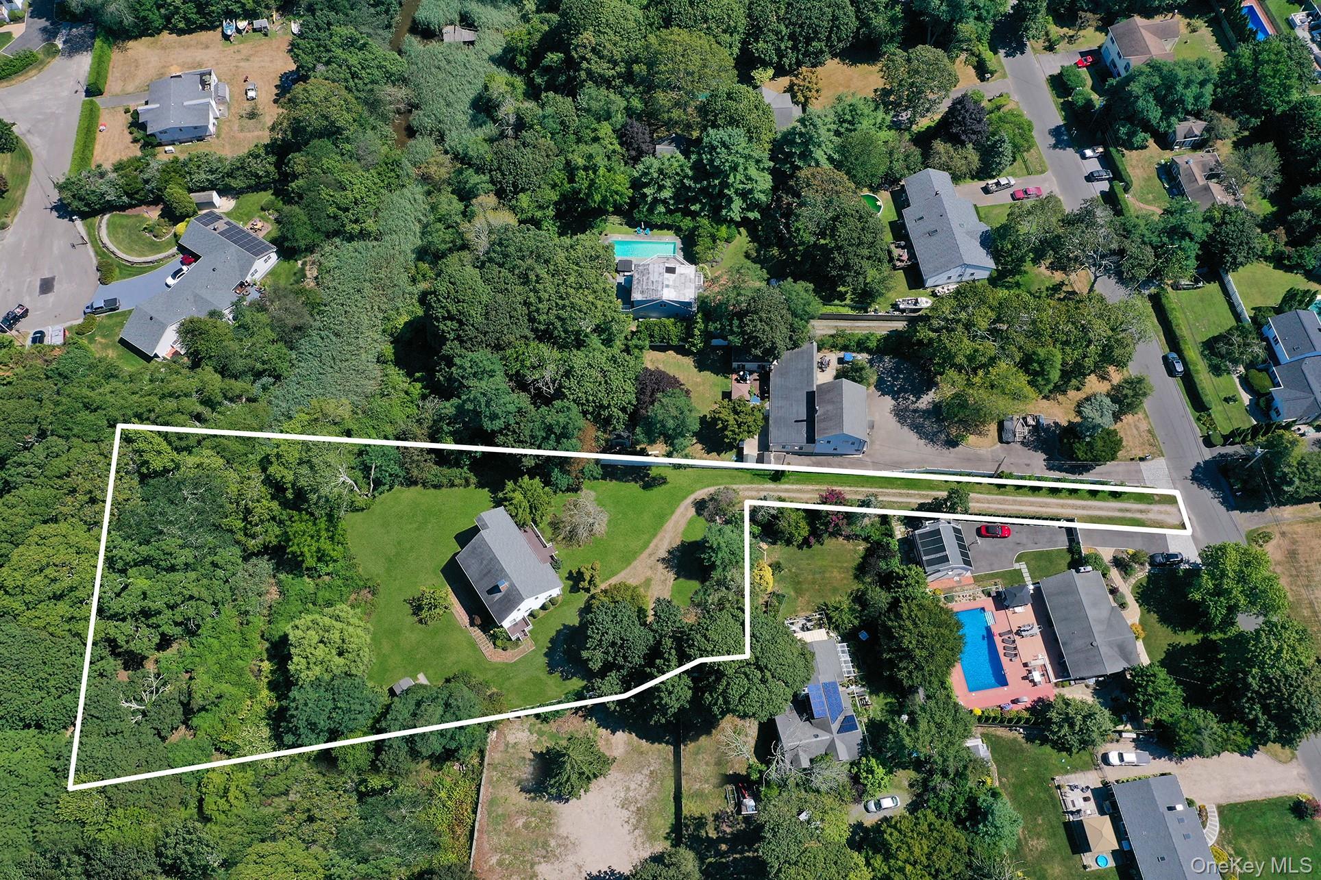 13 West End Avenue, East Quogue, NY 11942