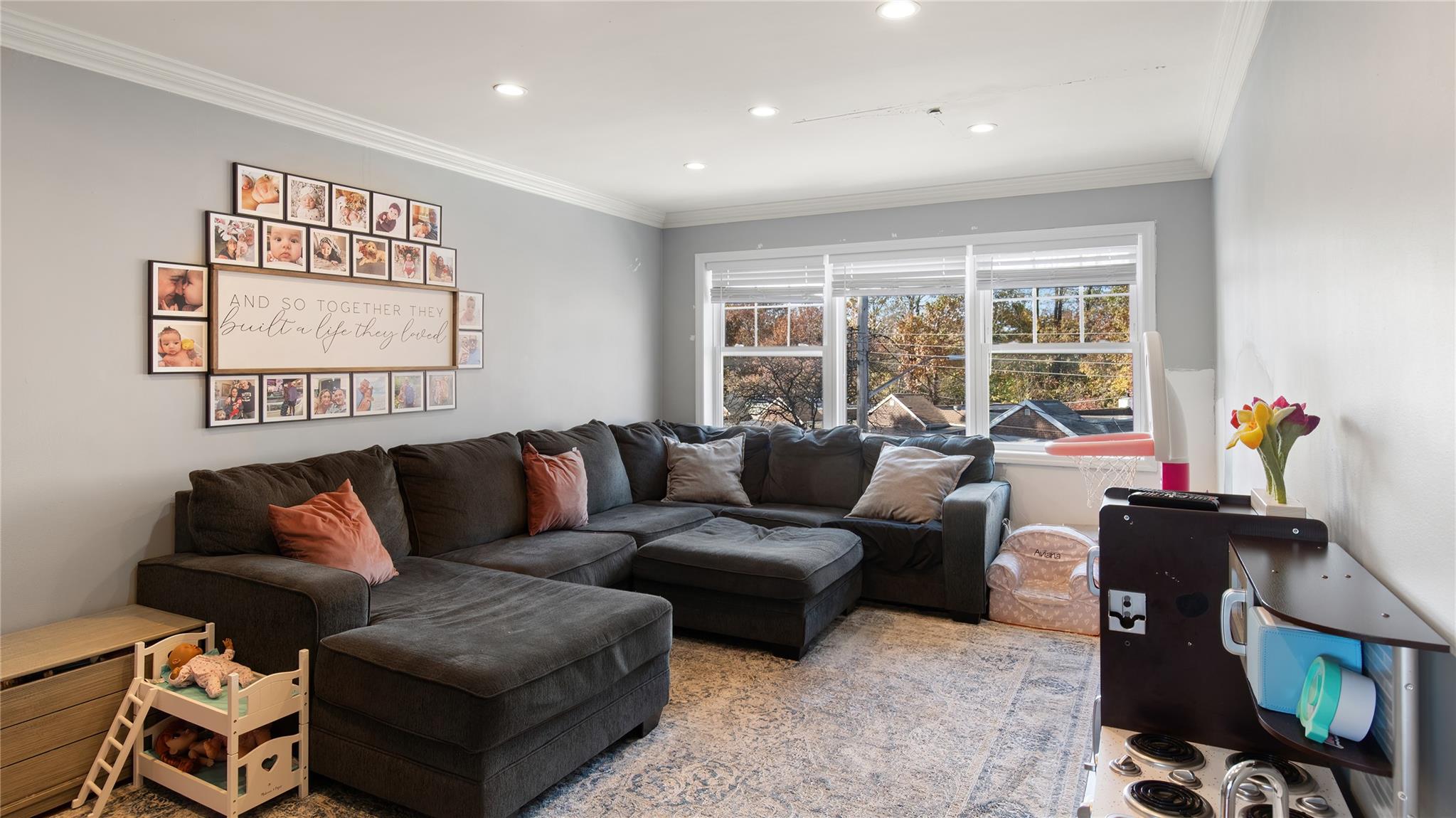 2763 Fish Avenue, Bronx, NY 10469