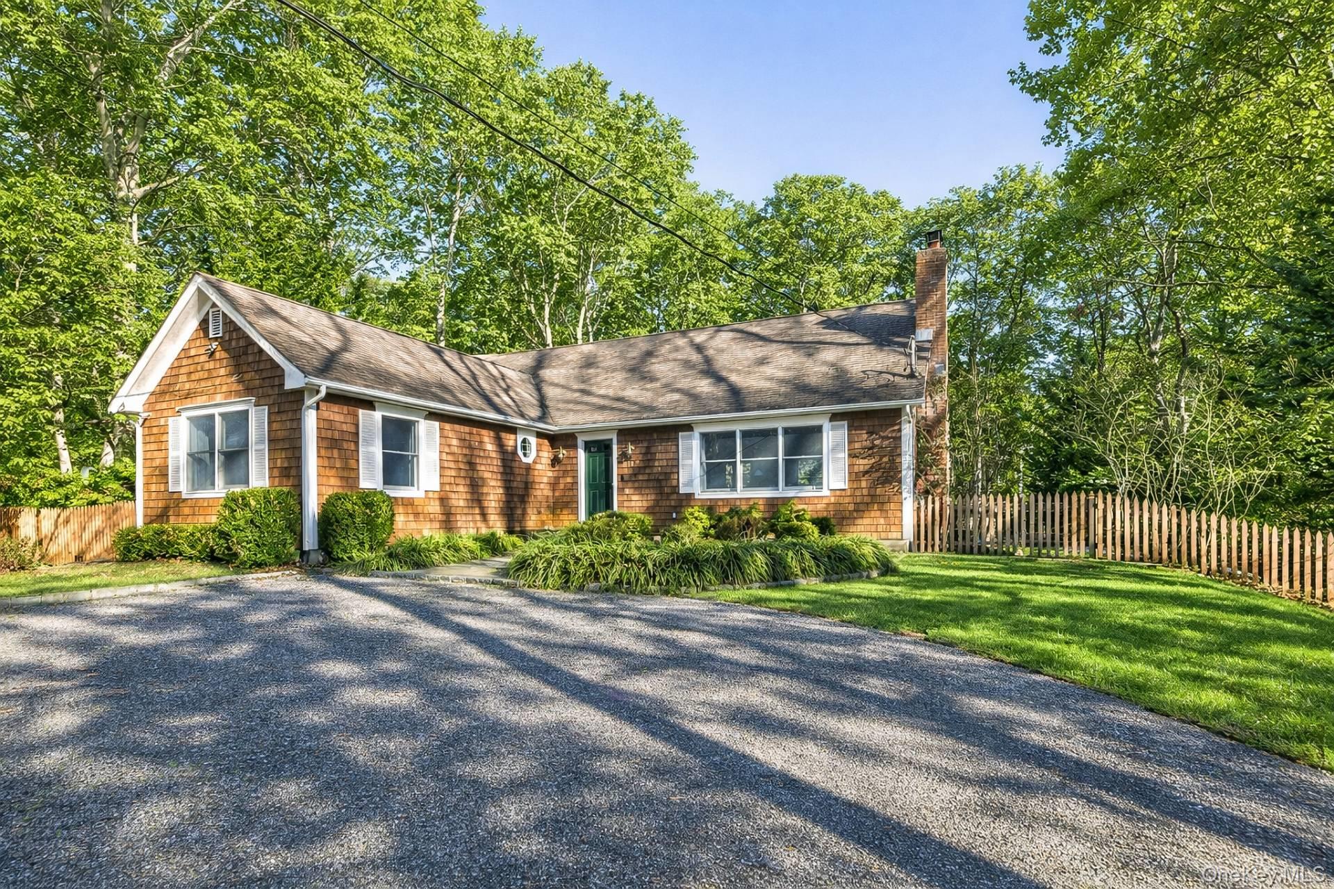 117 Woodbine Drive, Springs, NY 11937