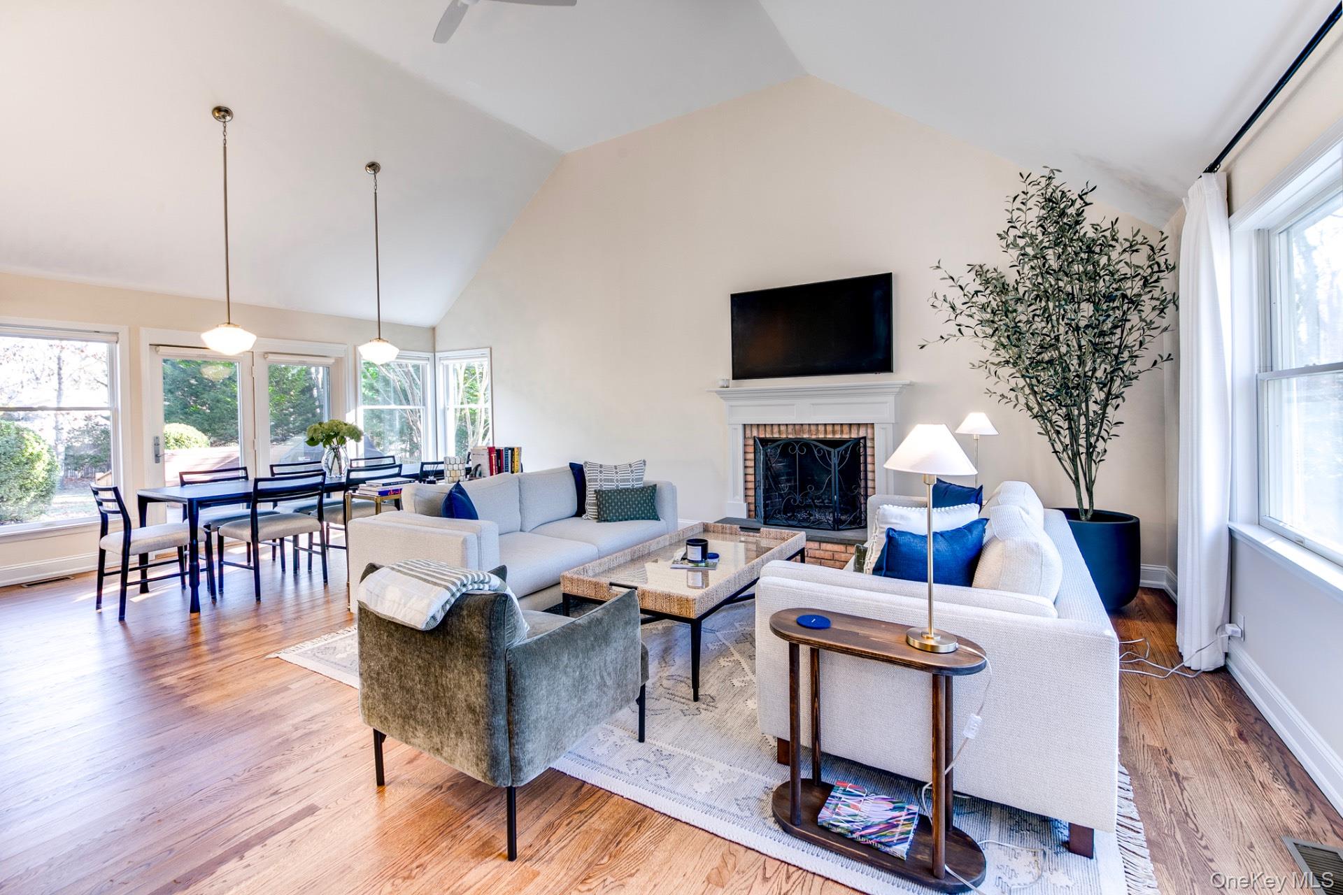 117 Woodbine Drive, Springs, NY 11937