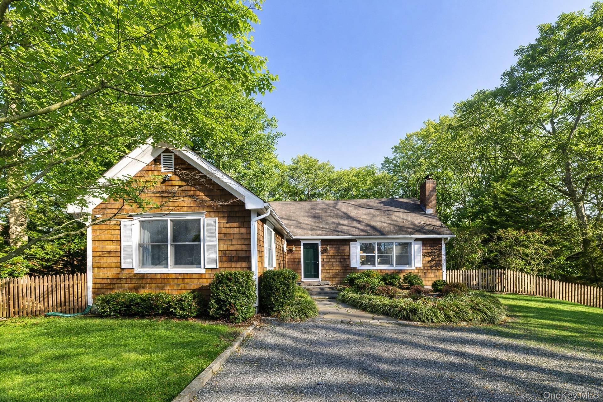 117 Woodbine Drive, Springs, NY 11937