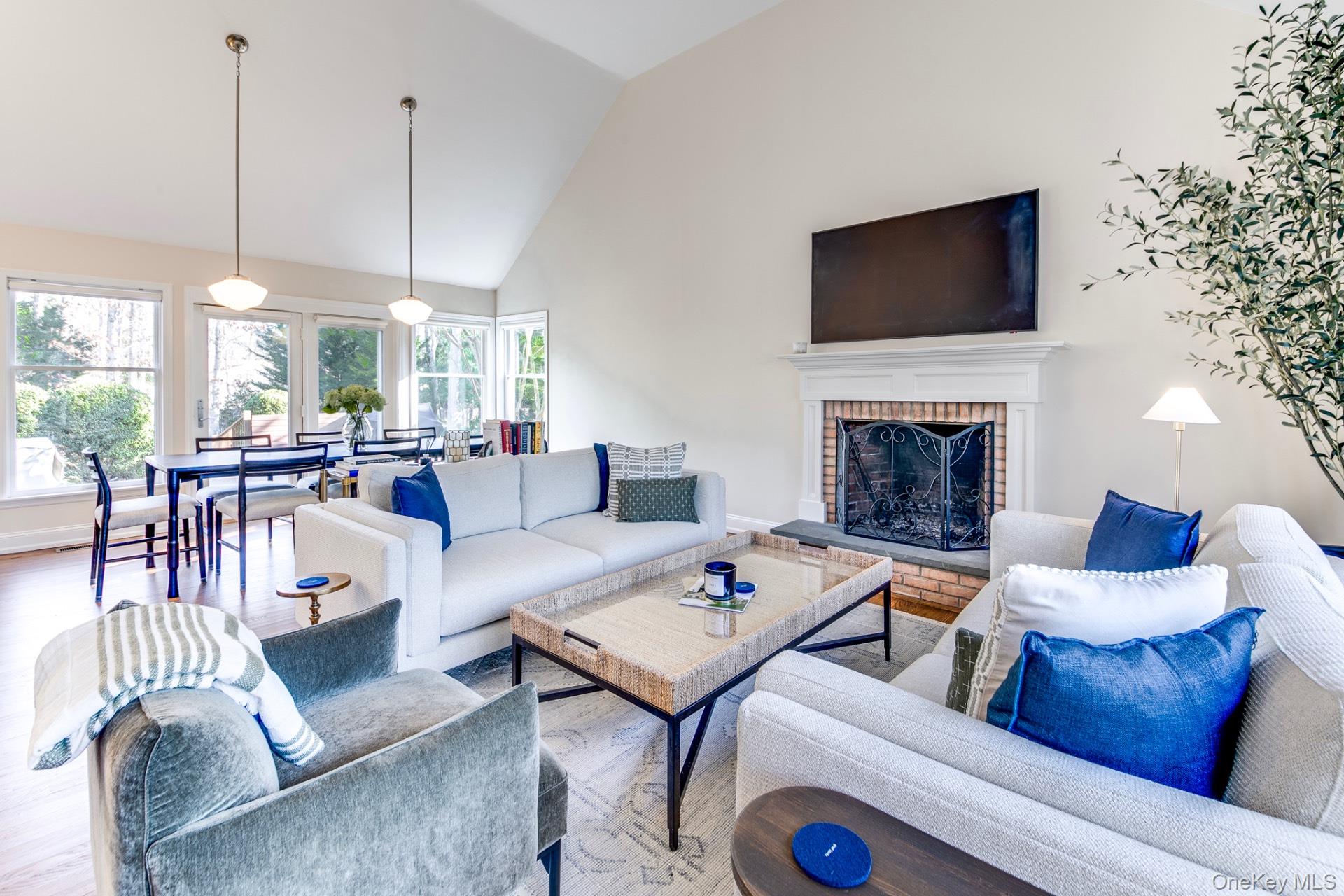 117 Woodbine Drive, Springs, NY 11937