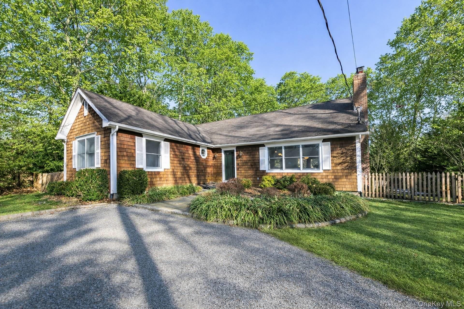 117 Woodbine Drive, Springs, NY 11937