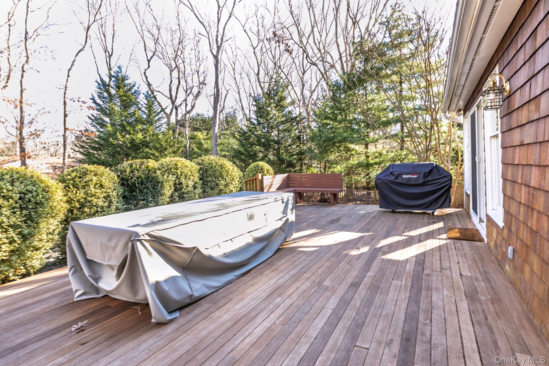 117 Woodbine Drive, Springs, NY 11937