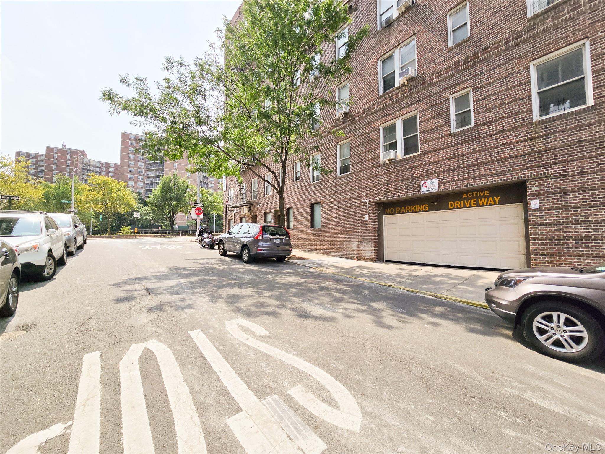 59-11 Queens Boulevard # 5H, Woodside, NY 11377