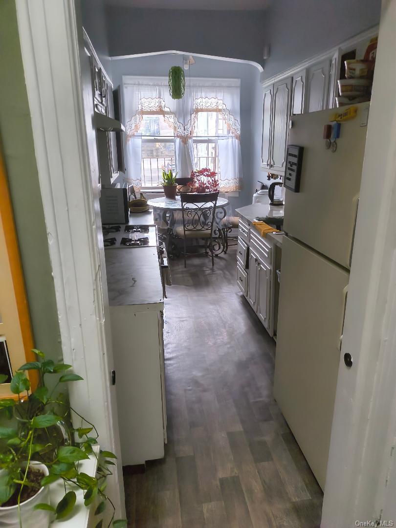 87-08 31 Avenue, East Elmhurst, NY 11369