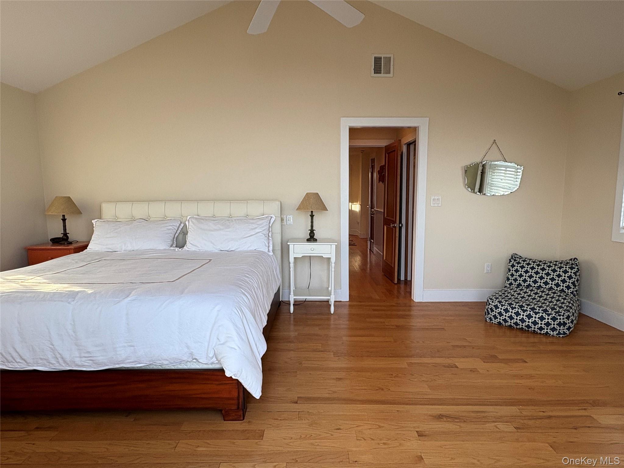 21 Bayside Avenue, East Quogue, NY 11942