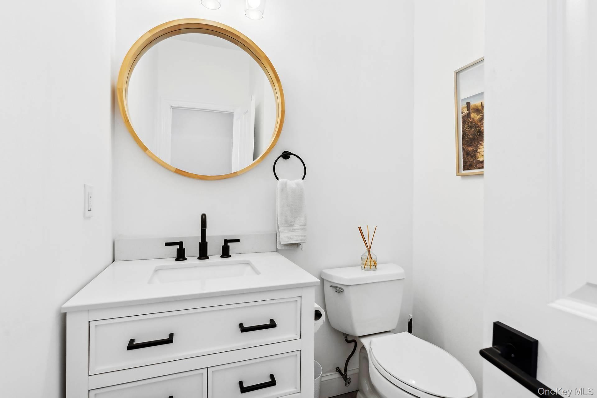 48 Whooping Hollow Road, East Hampton, NY 11937