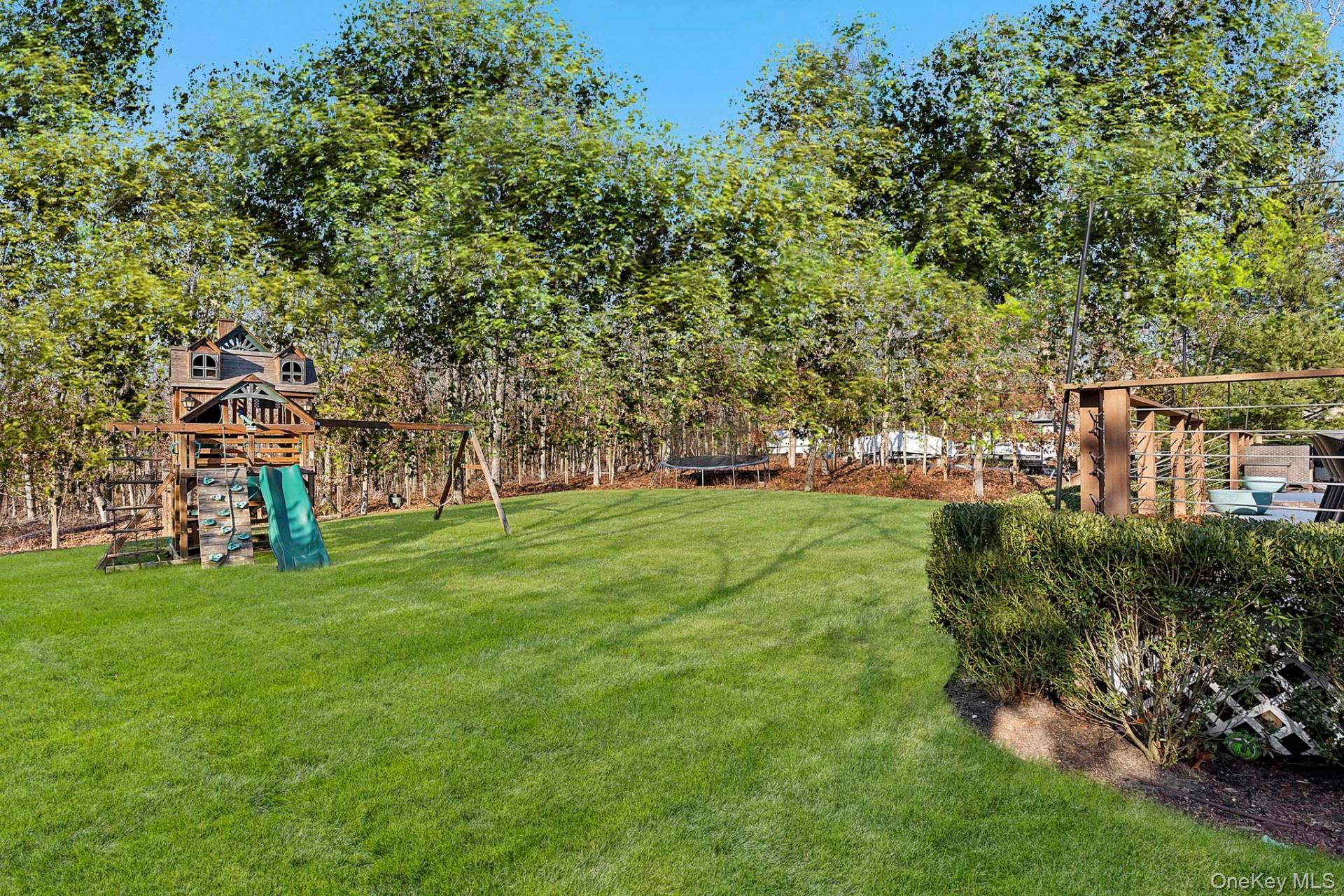 48 Whooping Hollow Road, East Hampton, NY 11937