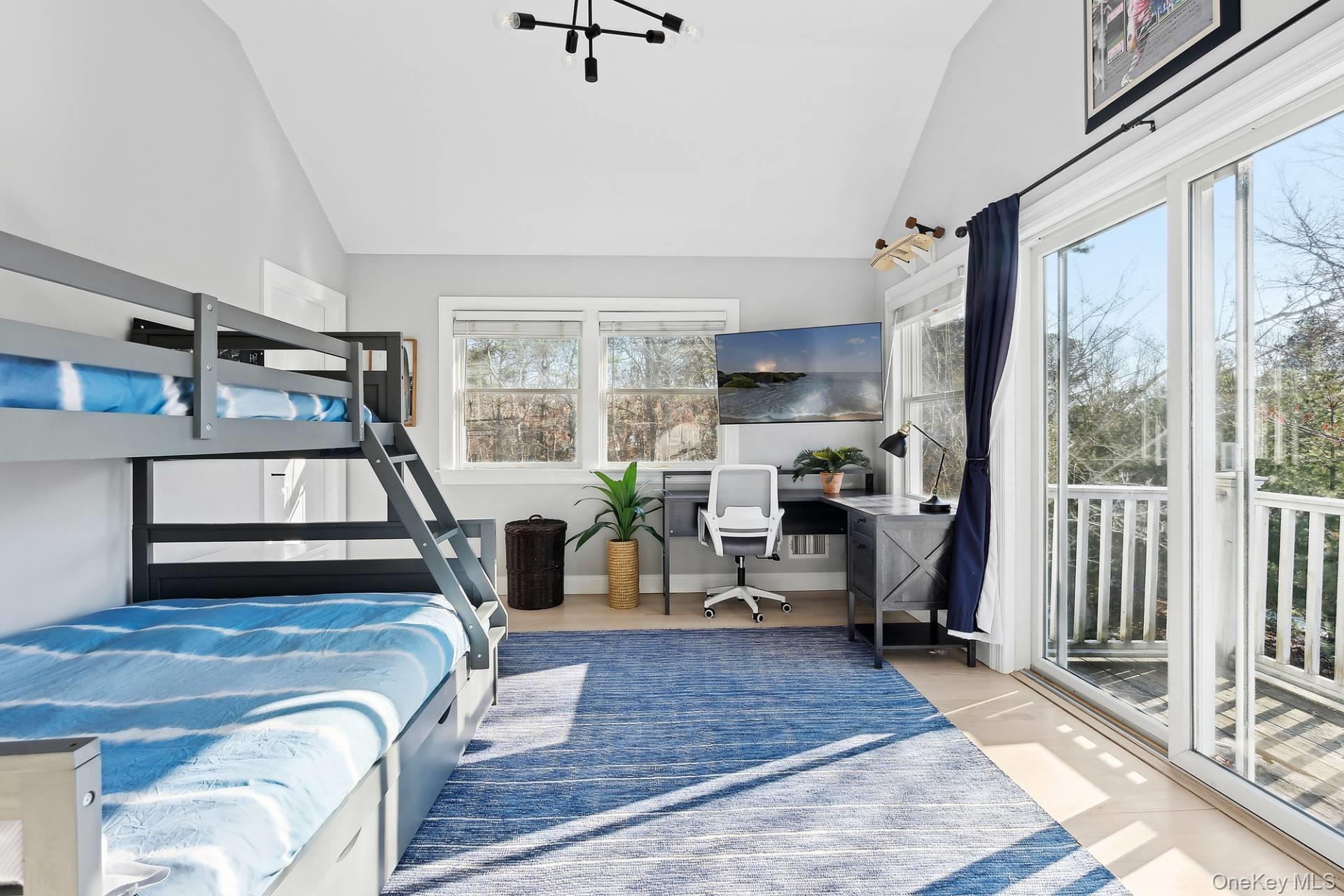 48 Whooping Hollow Road, East Hampton, NY 11937