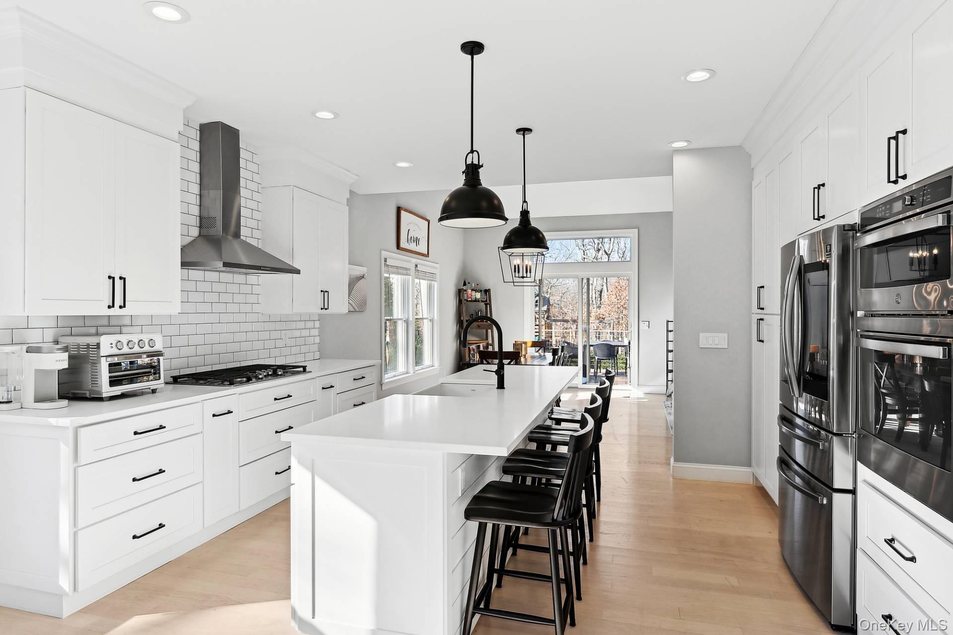 48 Whooping Hollow Road, East Hampton, NY 11937