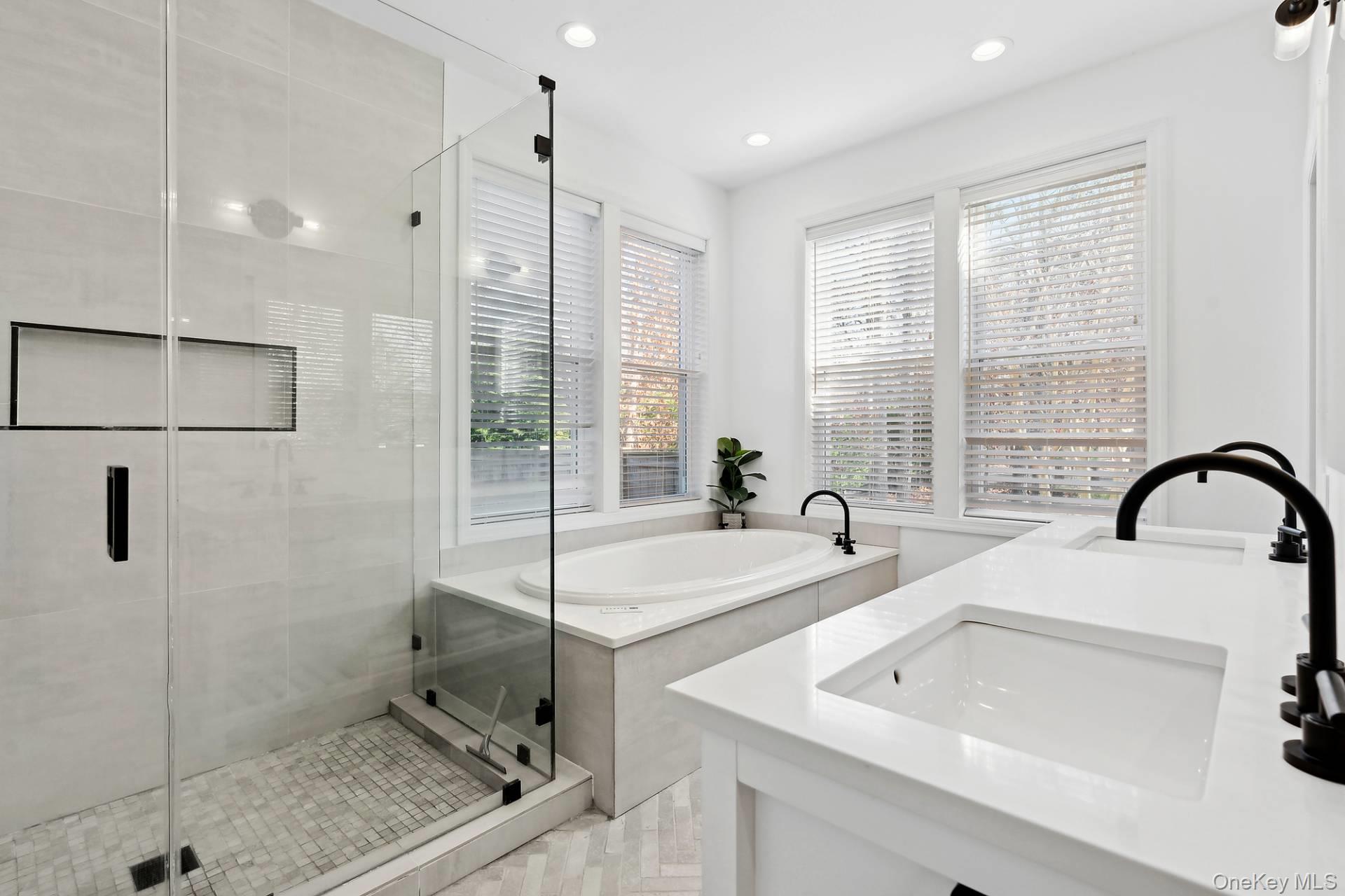 48 Whooping Hollow Road, East Hampton, NY 11937