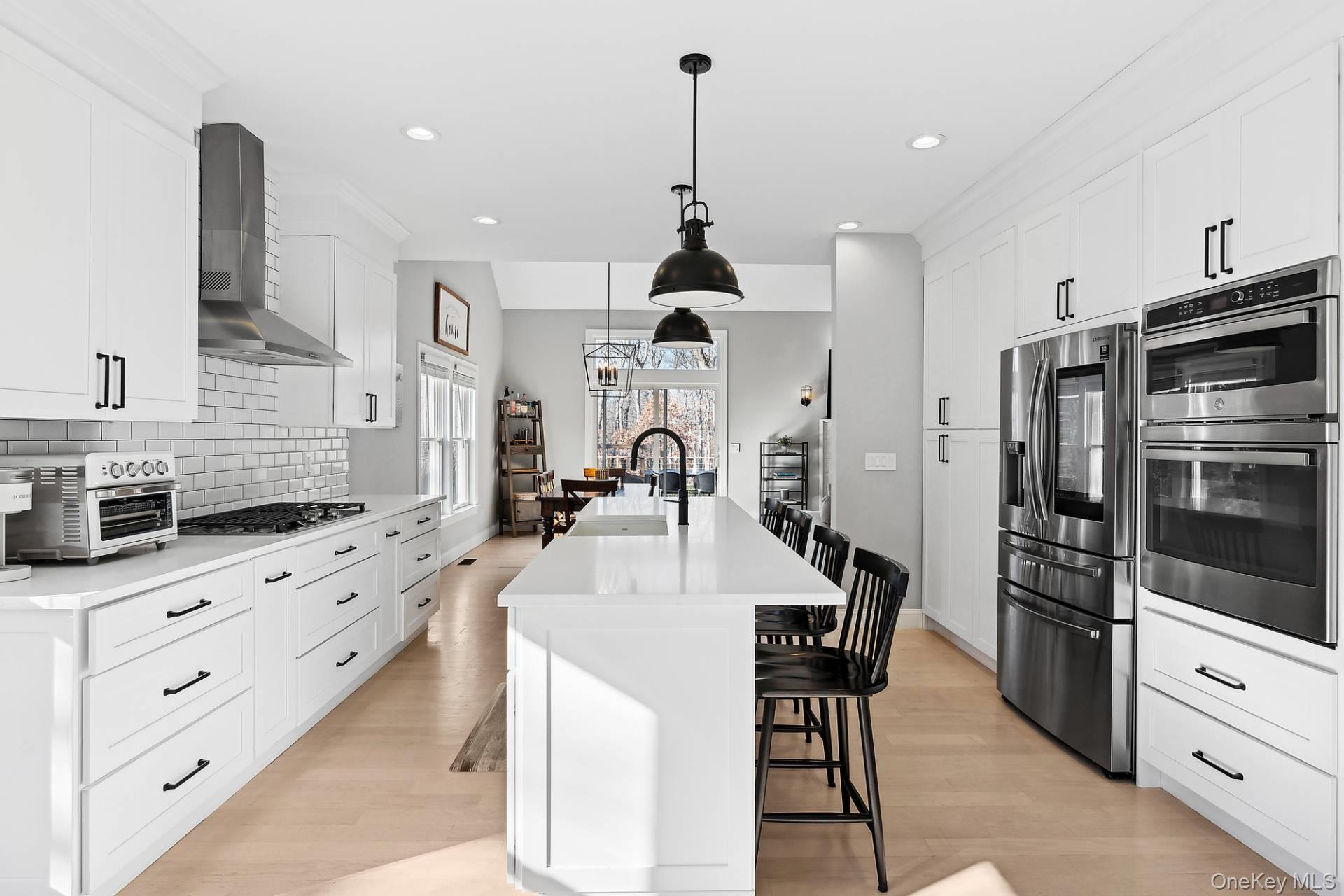 48 Whooping Hollow Road, East Hampton, NY 11937