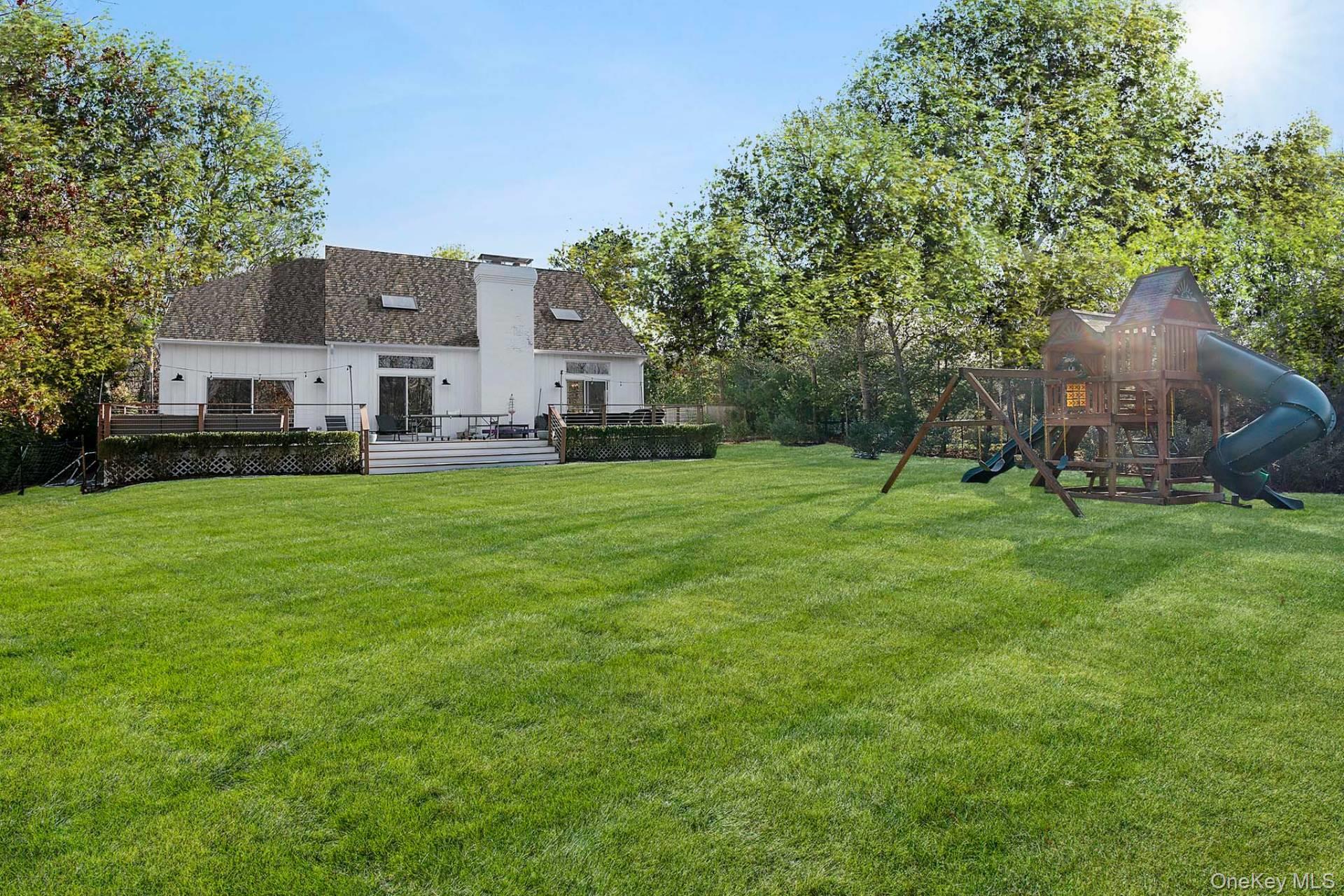 48 Whooping Hollow Road, East Hampton, NY 11937