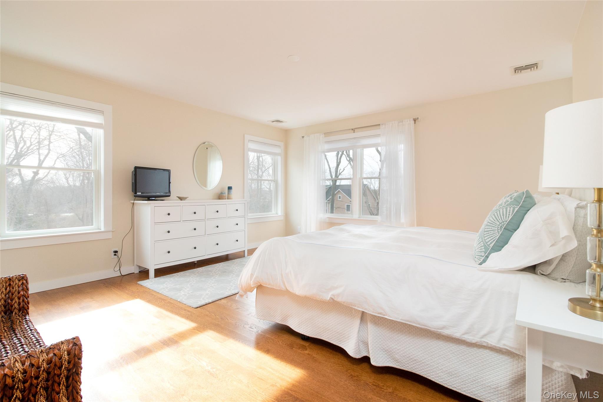 485 Hickory Avenue, Southold, NY 11971