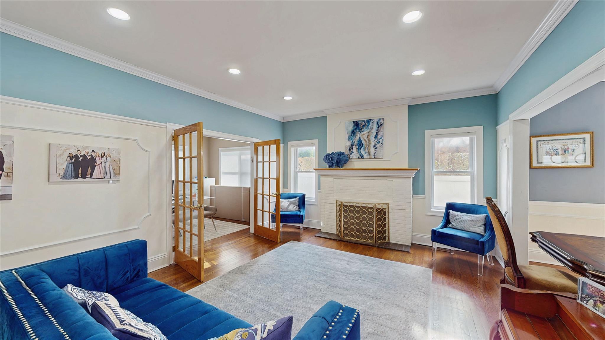 339 Midwood Road, Woodmere, NY 11598