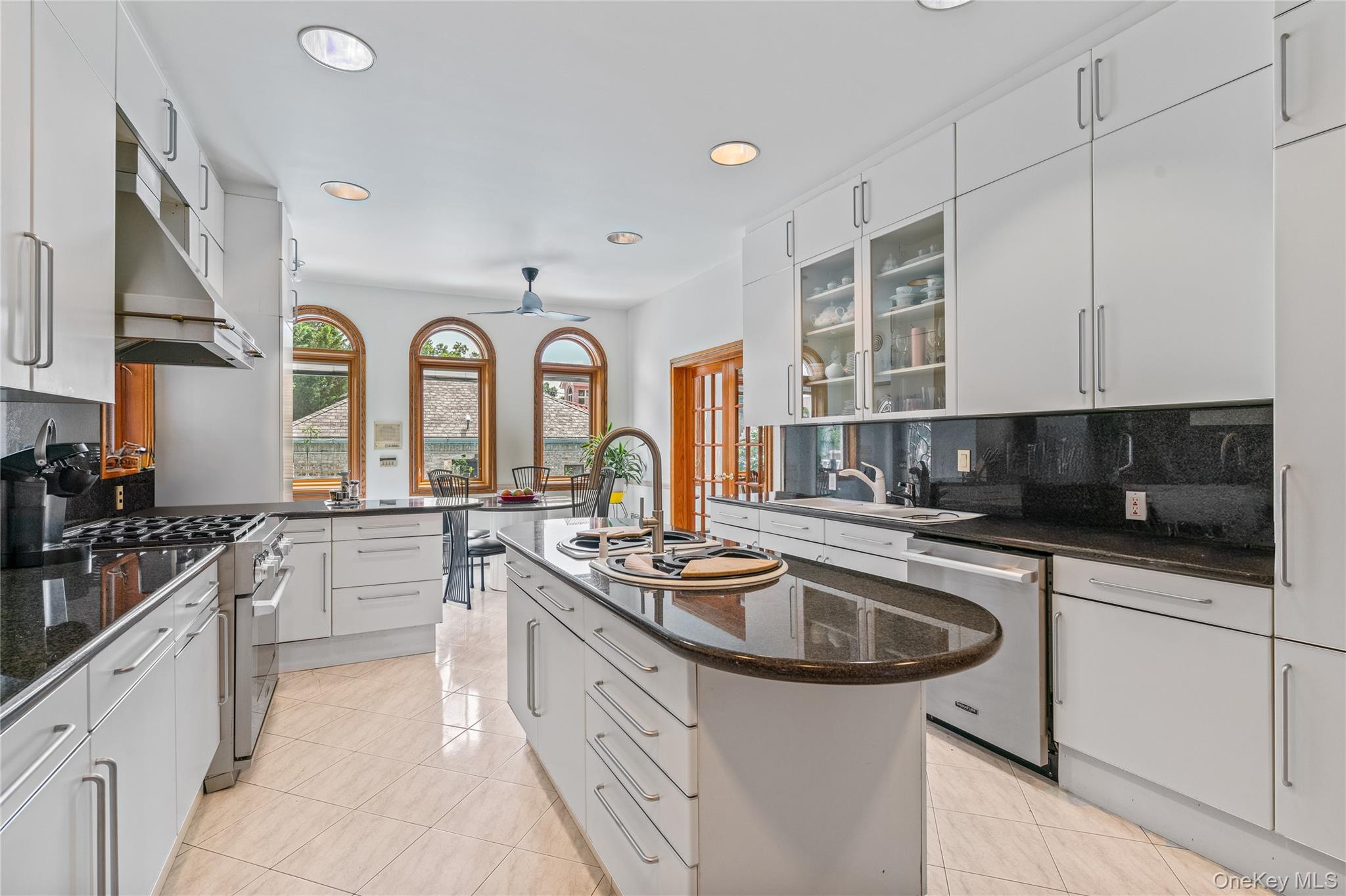 6 Summit Place, Malba, NY 11357