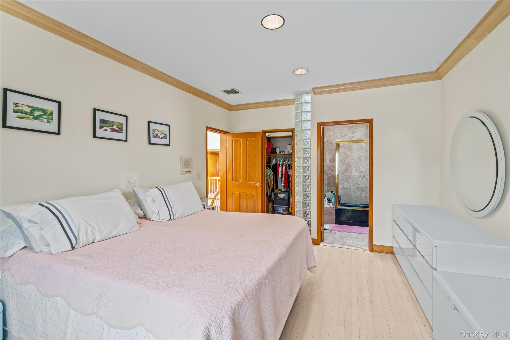 6 Summit Place, Malba, NY 11357