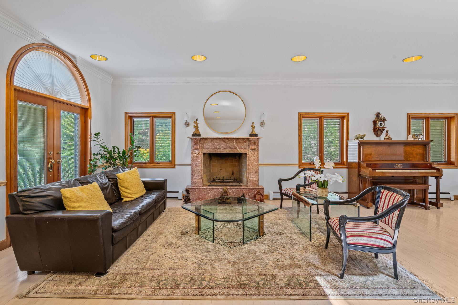 6 Summit Place, Malba, NY 11357