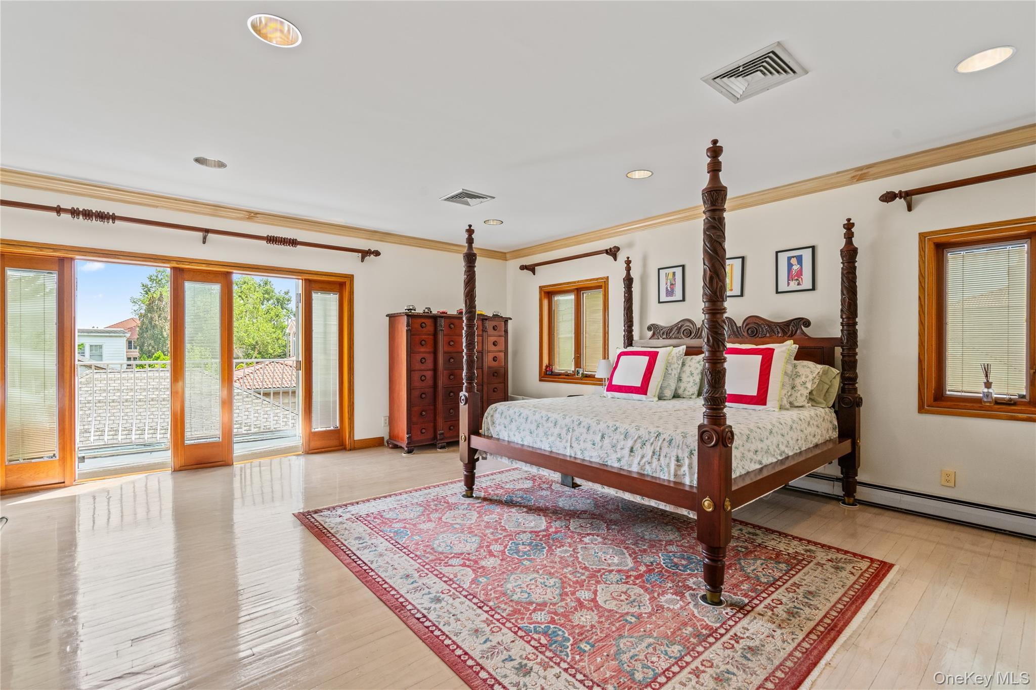 6 Summit Place, Malba, NY 11357