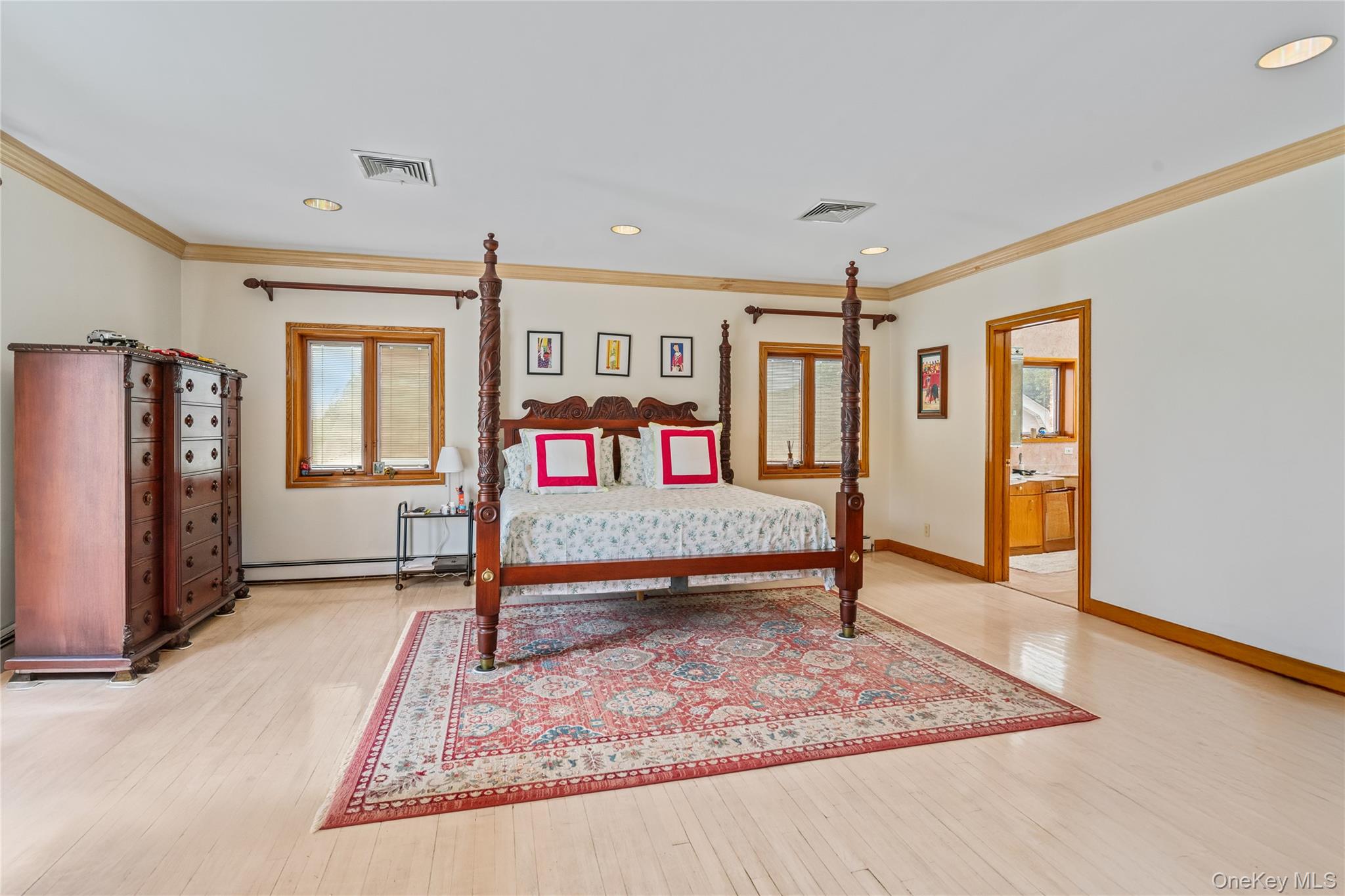 6 Summit Place, Malba, NY 11357