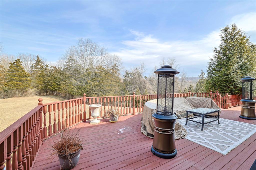11 Ridgeview Lane, Pleasant Valley, NY 12569