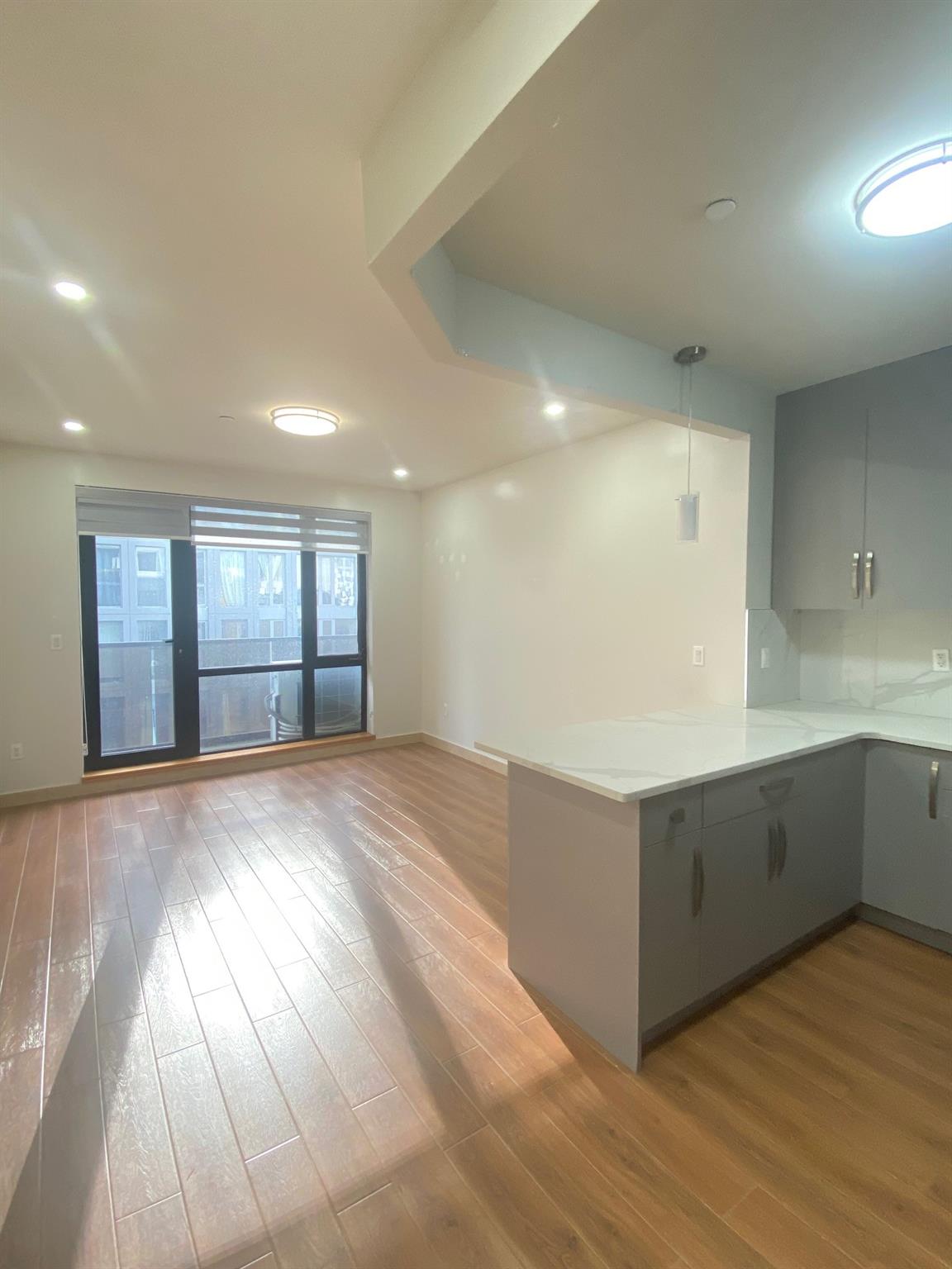 42-22 Crescent Street # 8C, Long Island City, NY 11101