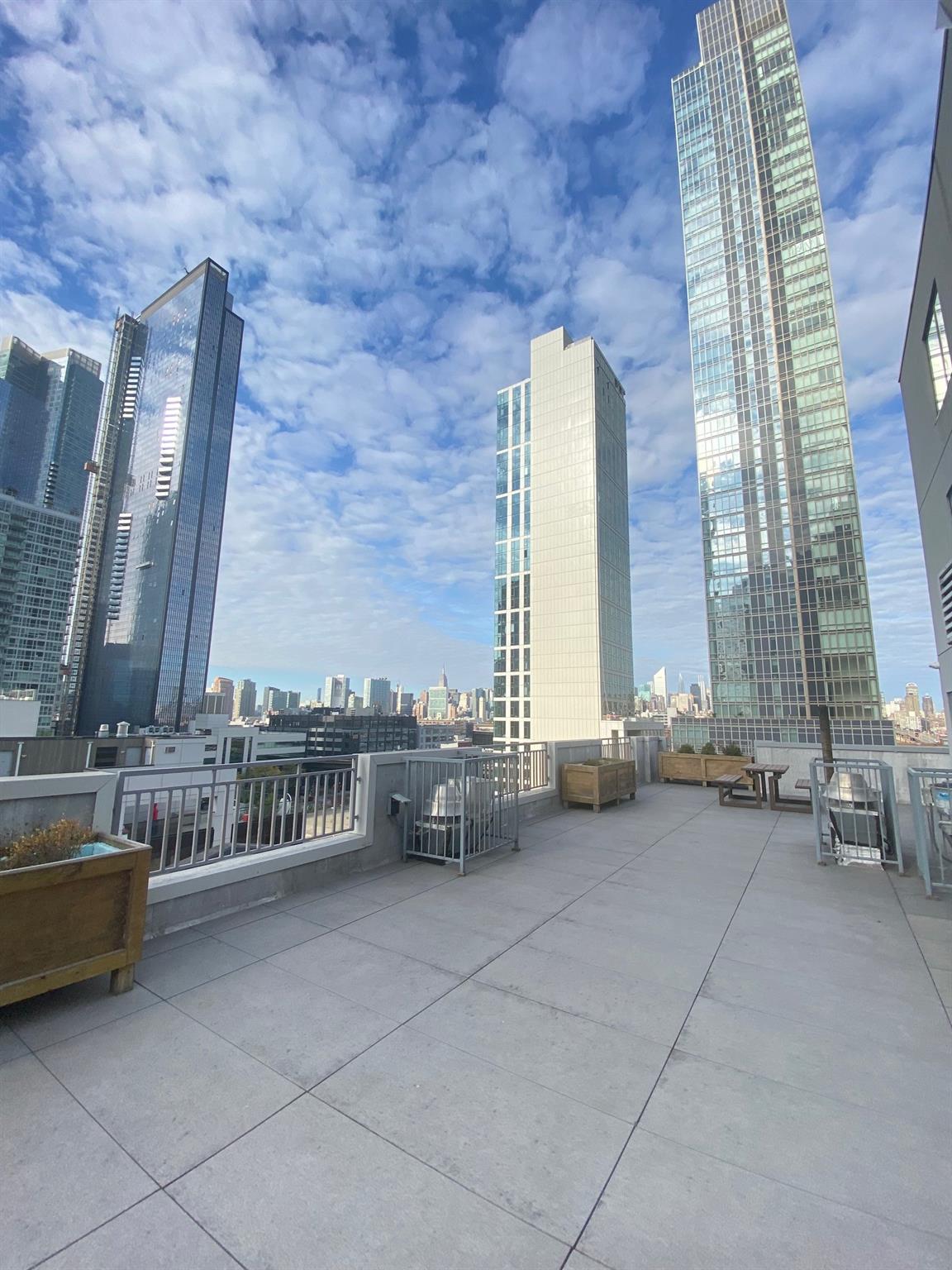 42-22 Crescent Street # 8C, Long Island City, NY 11101