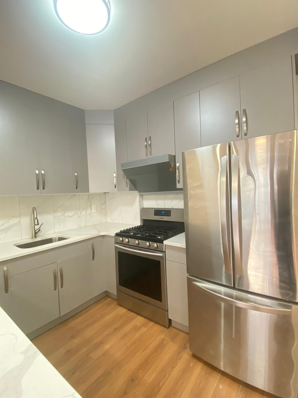 42-22 Crescent Street # 8C, Long Island City, NY 11101