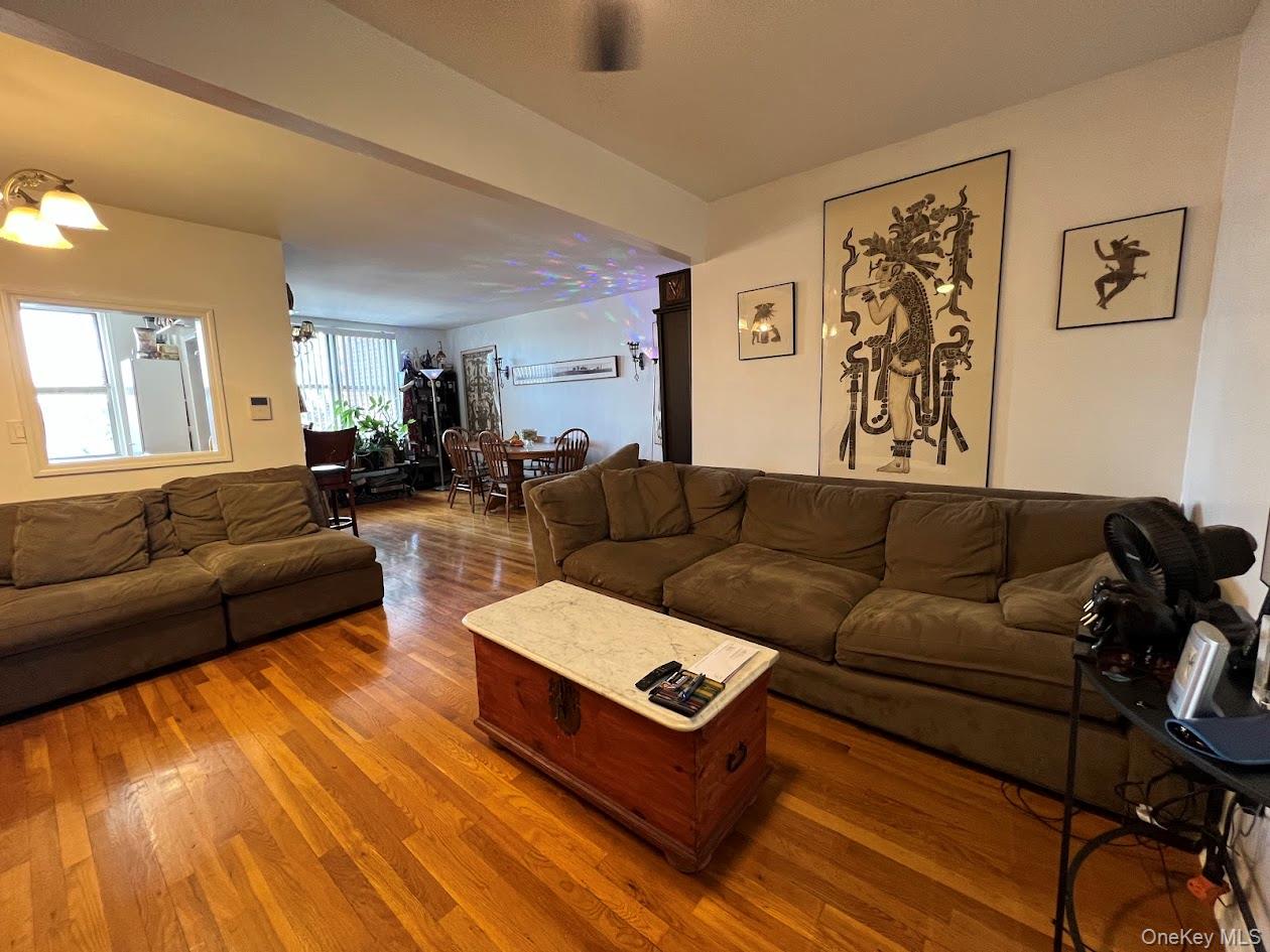 1425 Thieriot Avenue # 5L, Bronx, NY 10460
