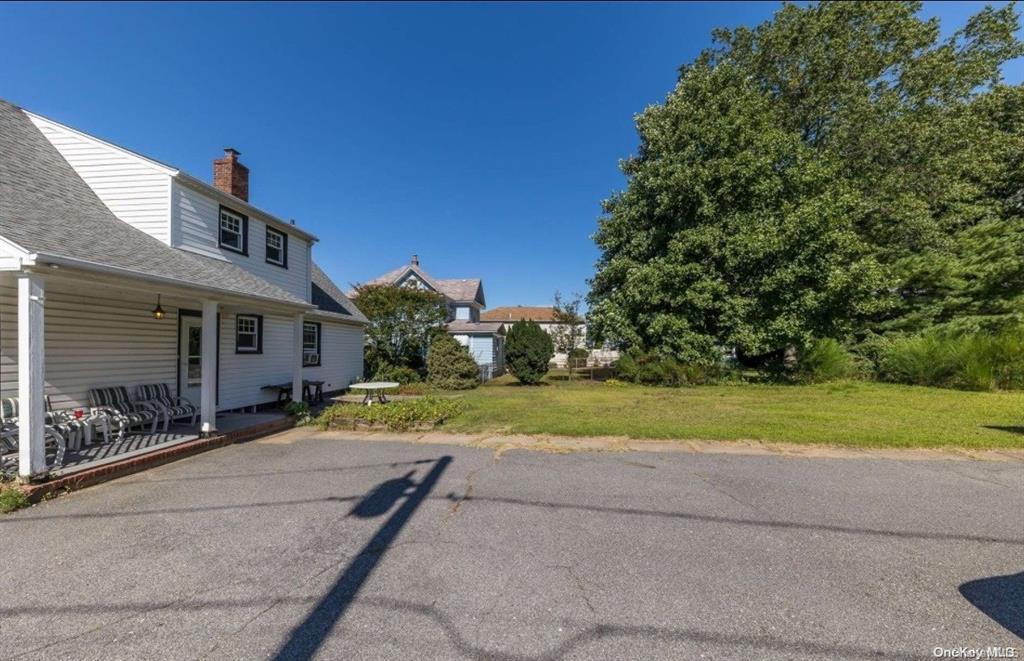 149 N Corona Avenue, Valley Stream, NY 11580