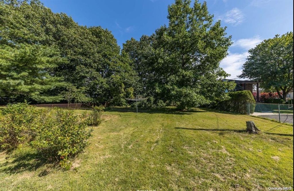 149 N Corona Avenue, Valley Stream, NY 11580
