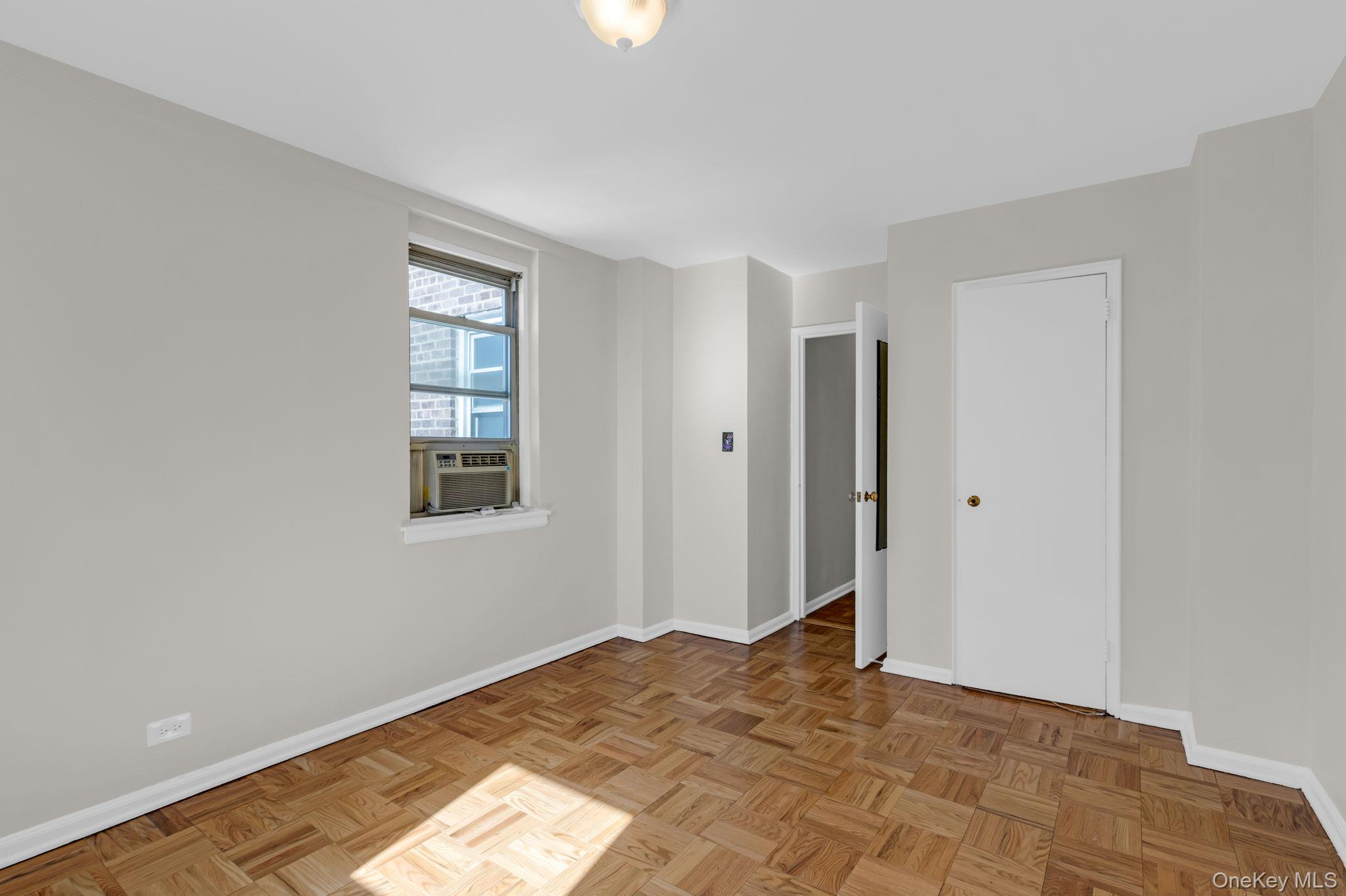 60 Knolls Crescent # 6L, Bronx, NY 10463